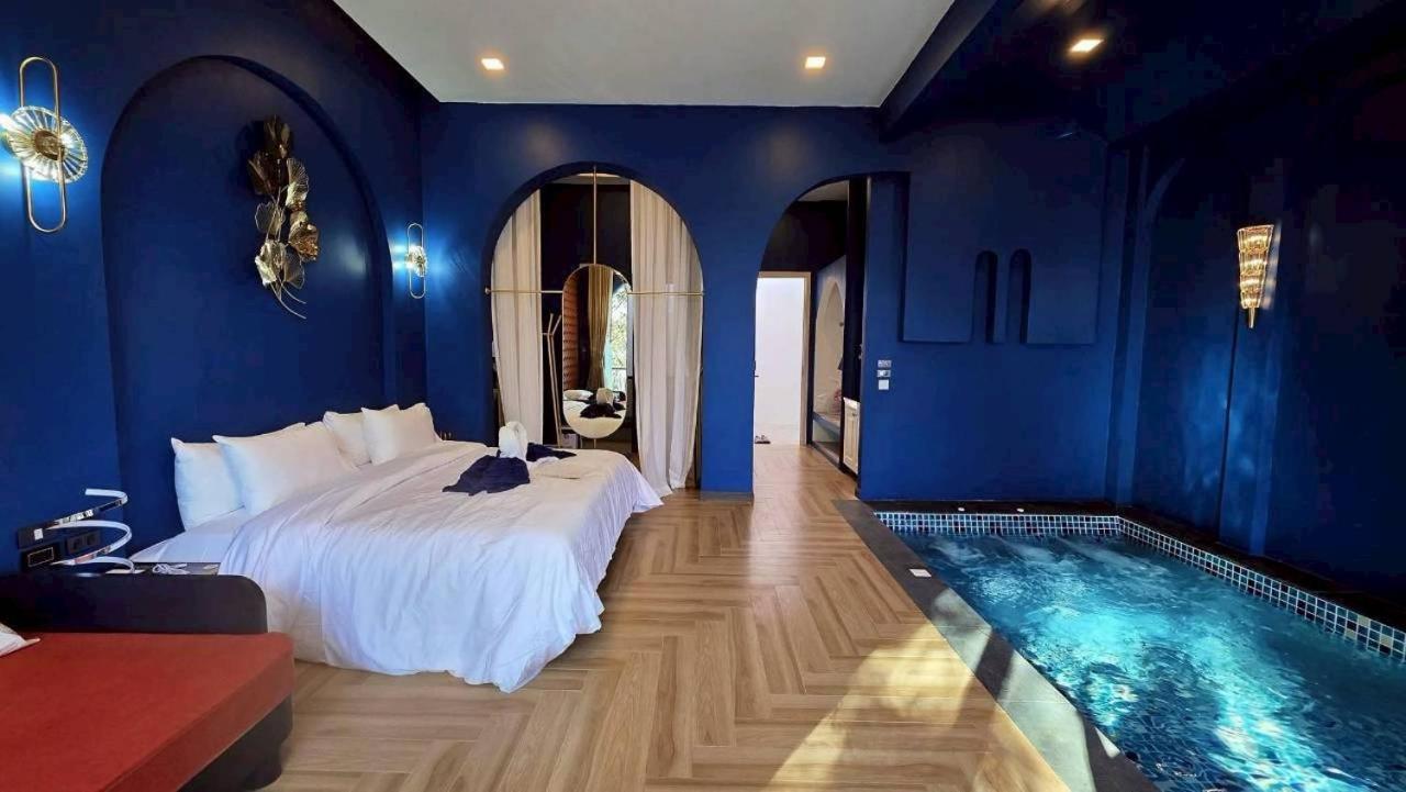 Villa with Private Pool photo 1