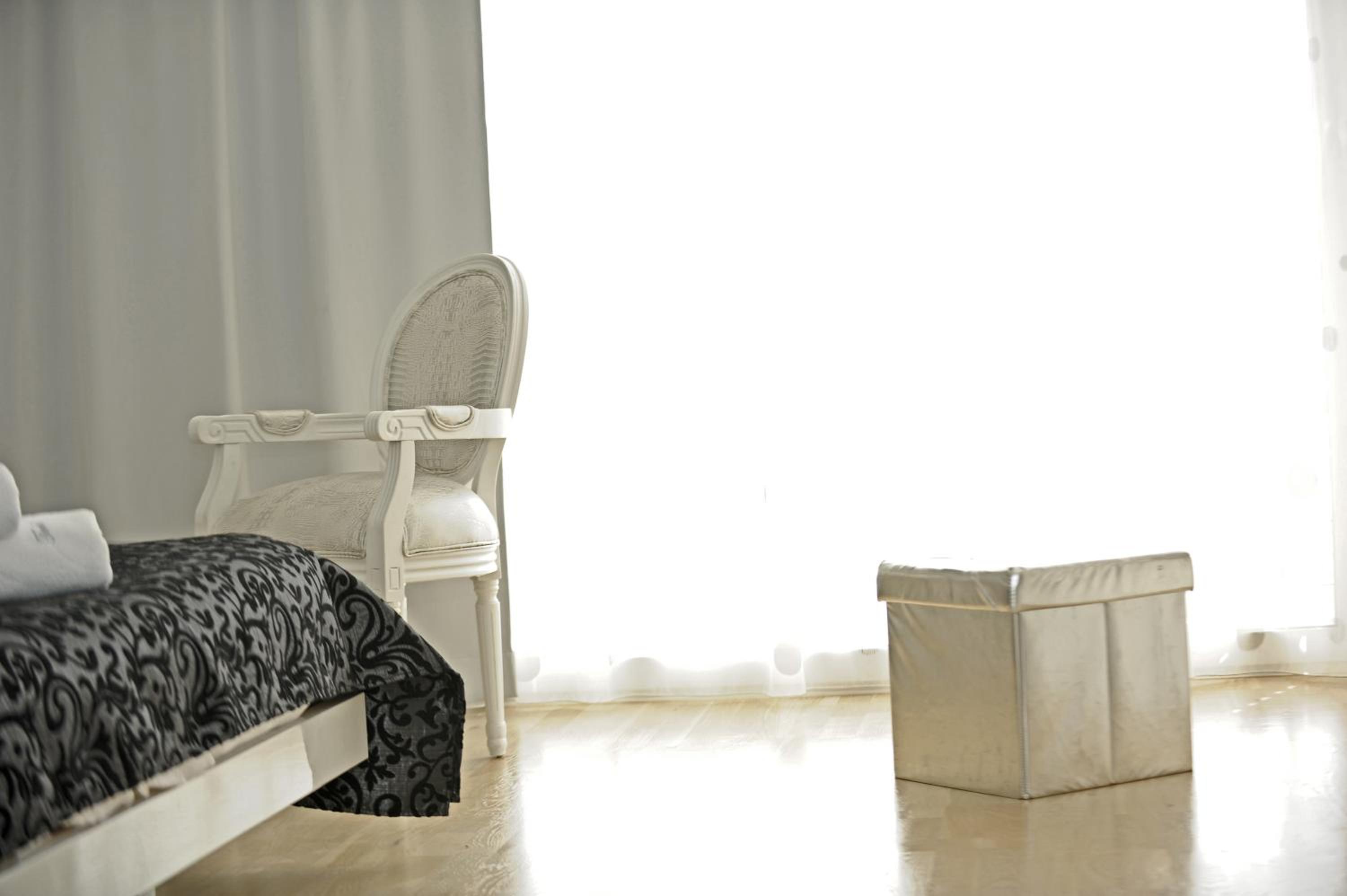Double Room with Sea View - Photo 4