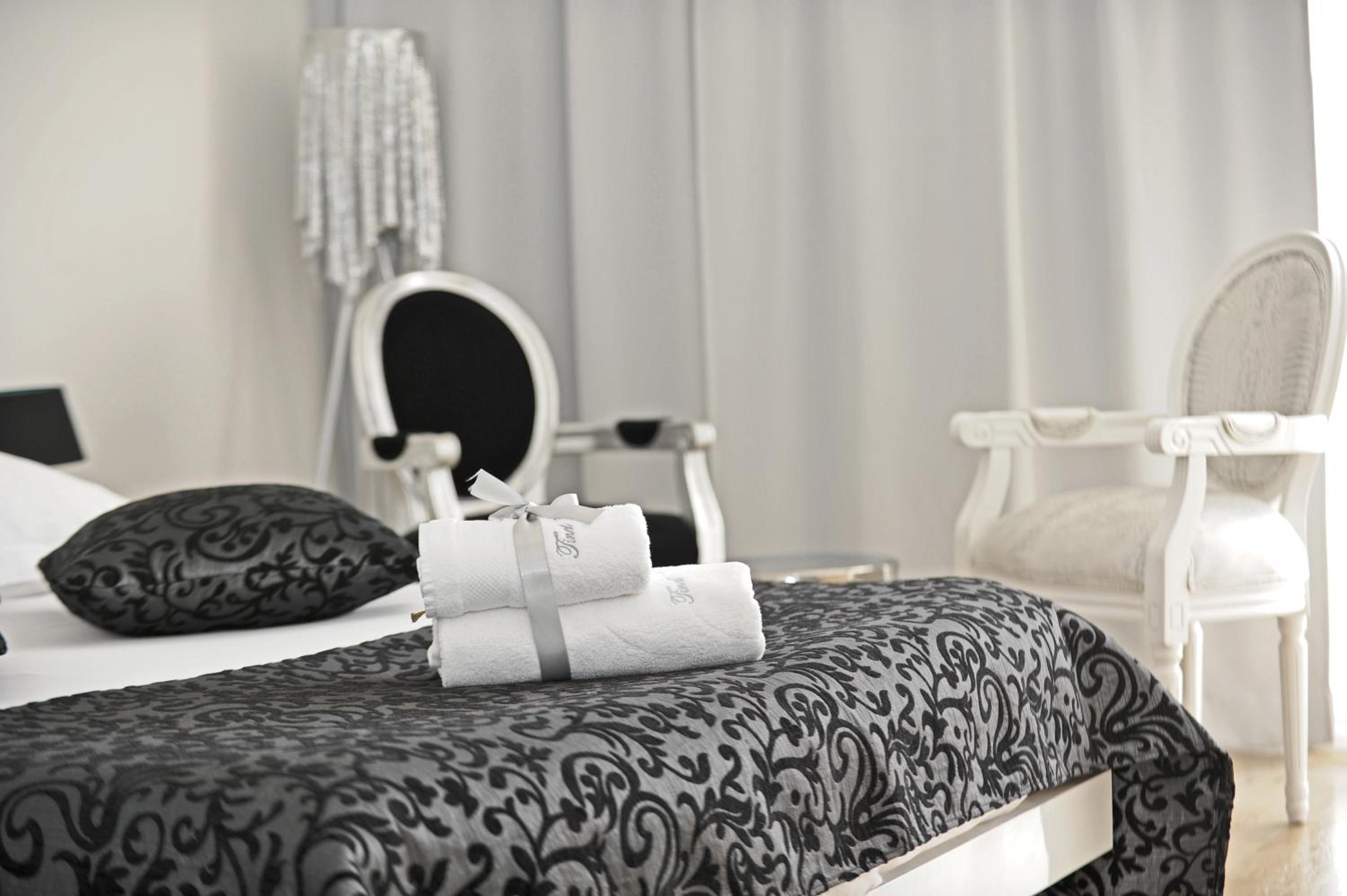 Double Room with Sea View - Photo 1