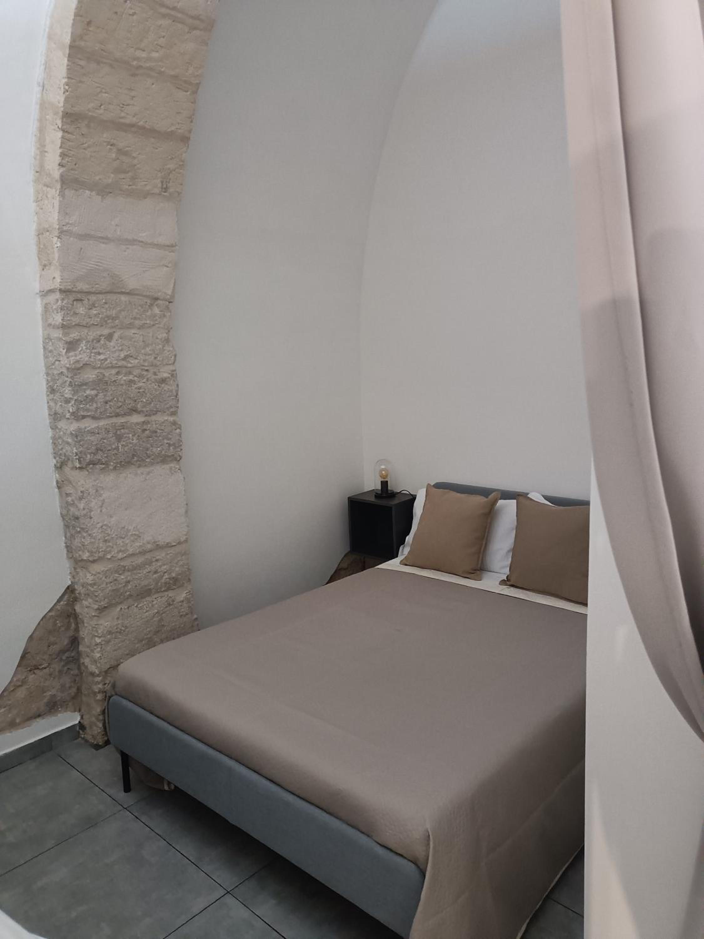 Deluxe Double Room With Extra Bed photo 3