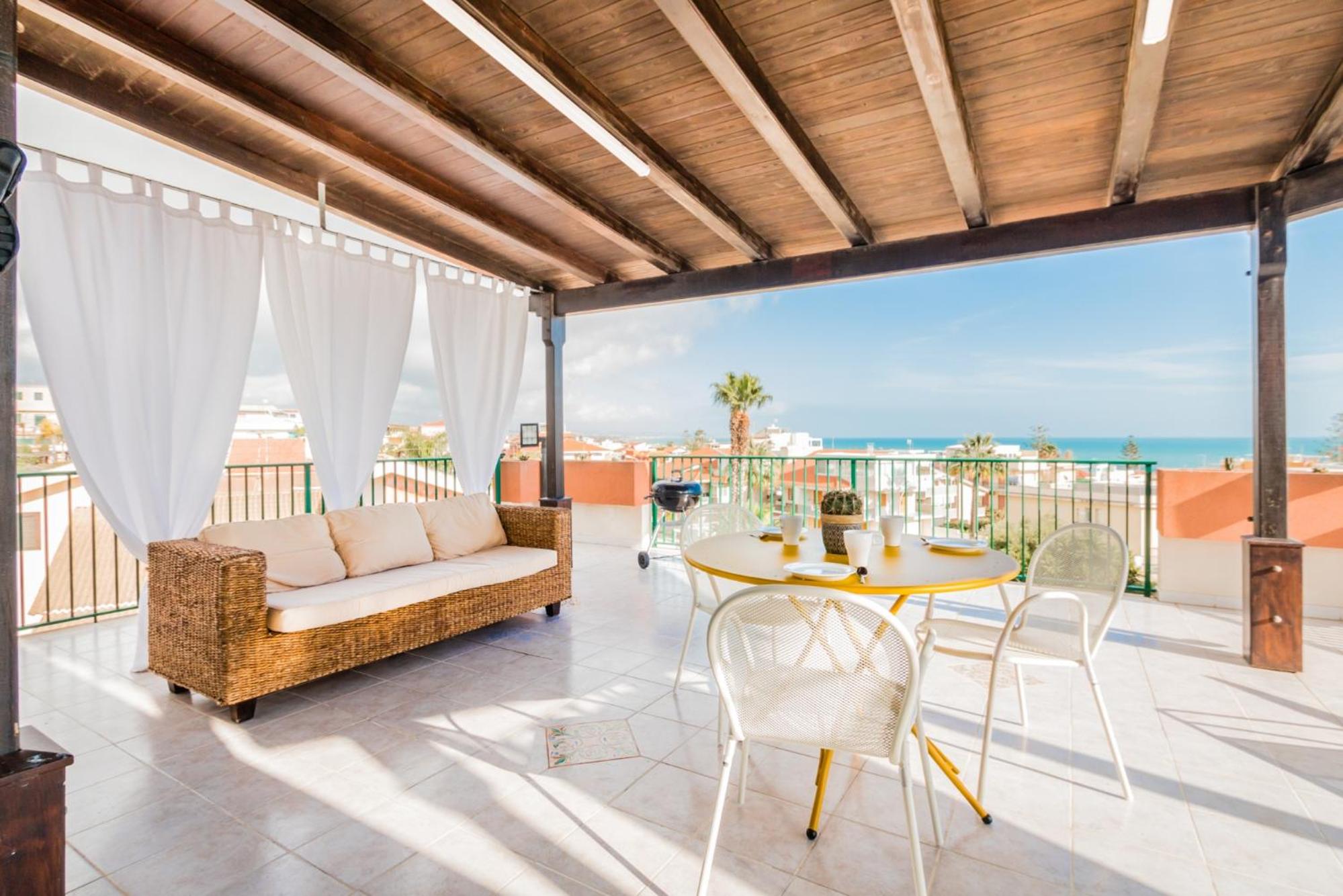 Apartment with Sea View photo 3
