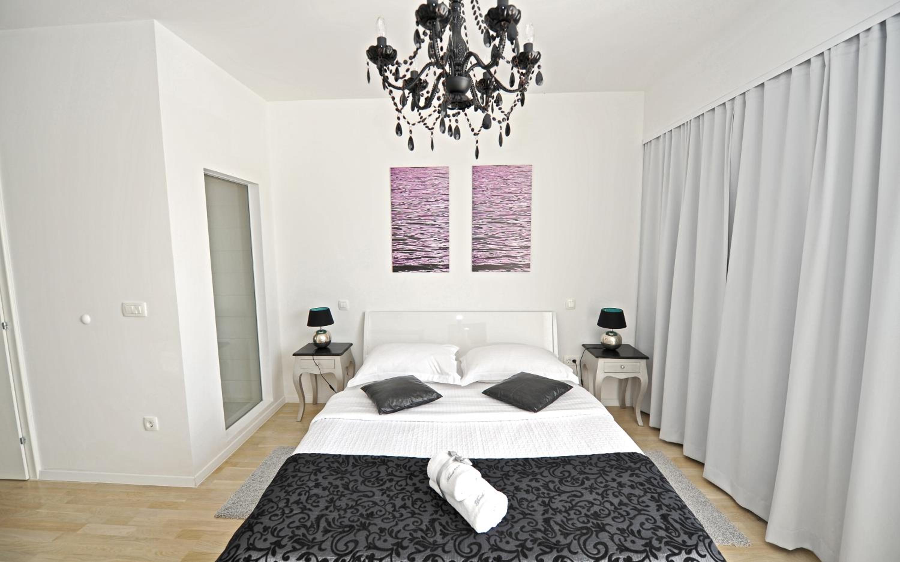 Double Room with Sea View - Photo 8