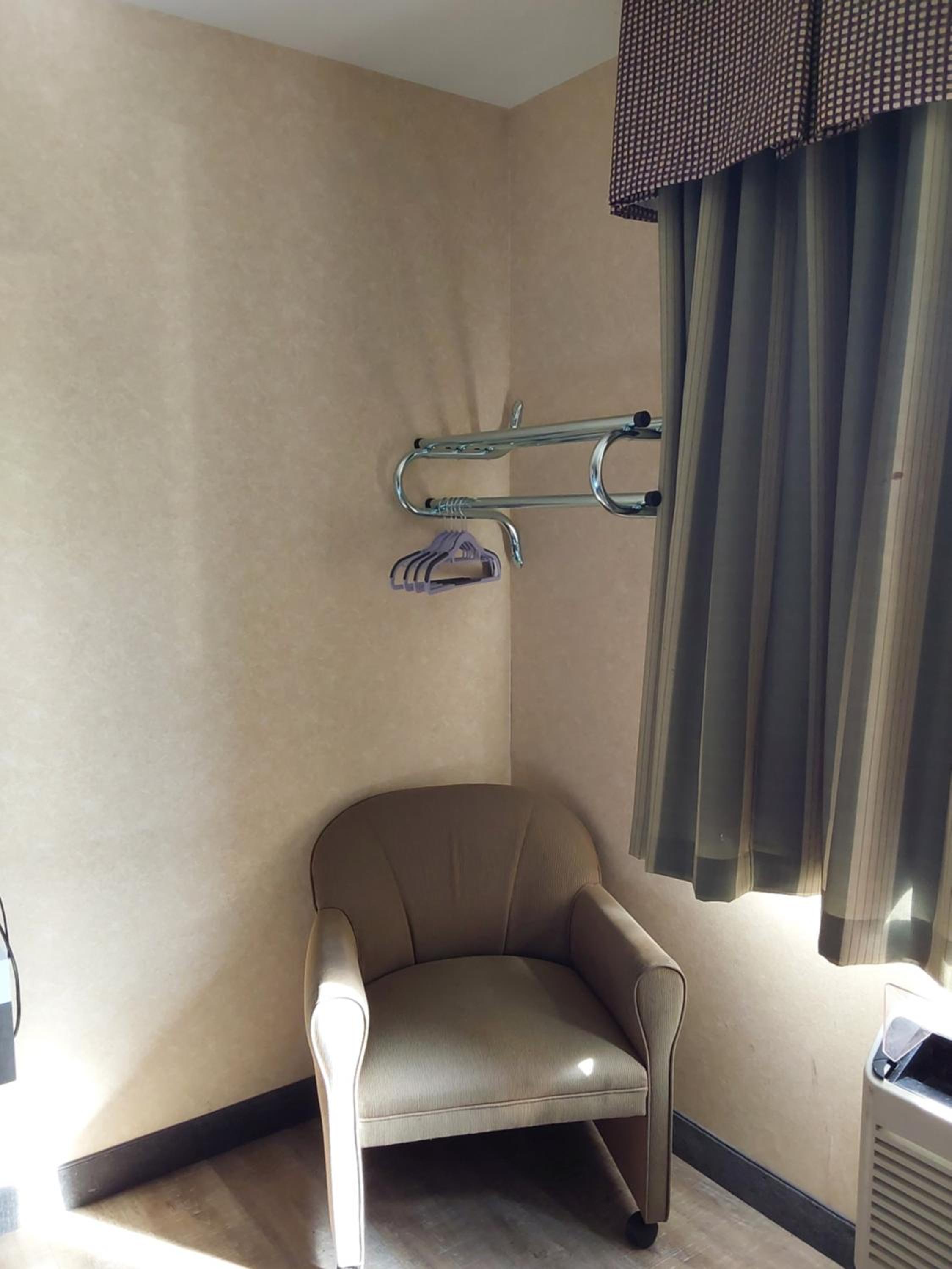 Superior King Room - Photo 3