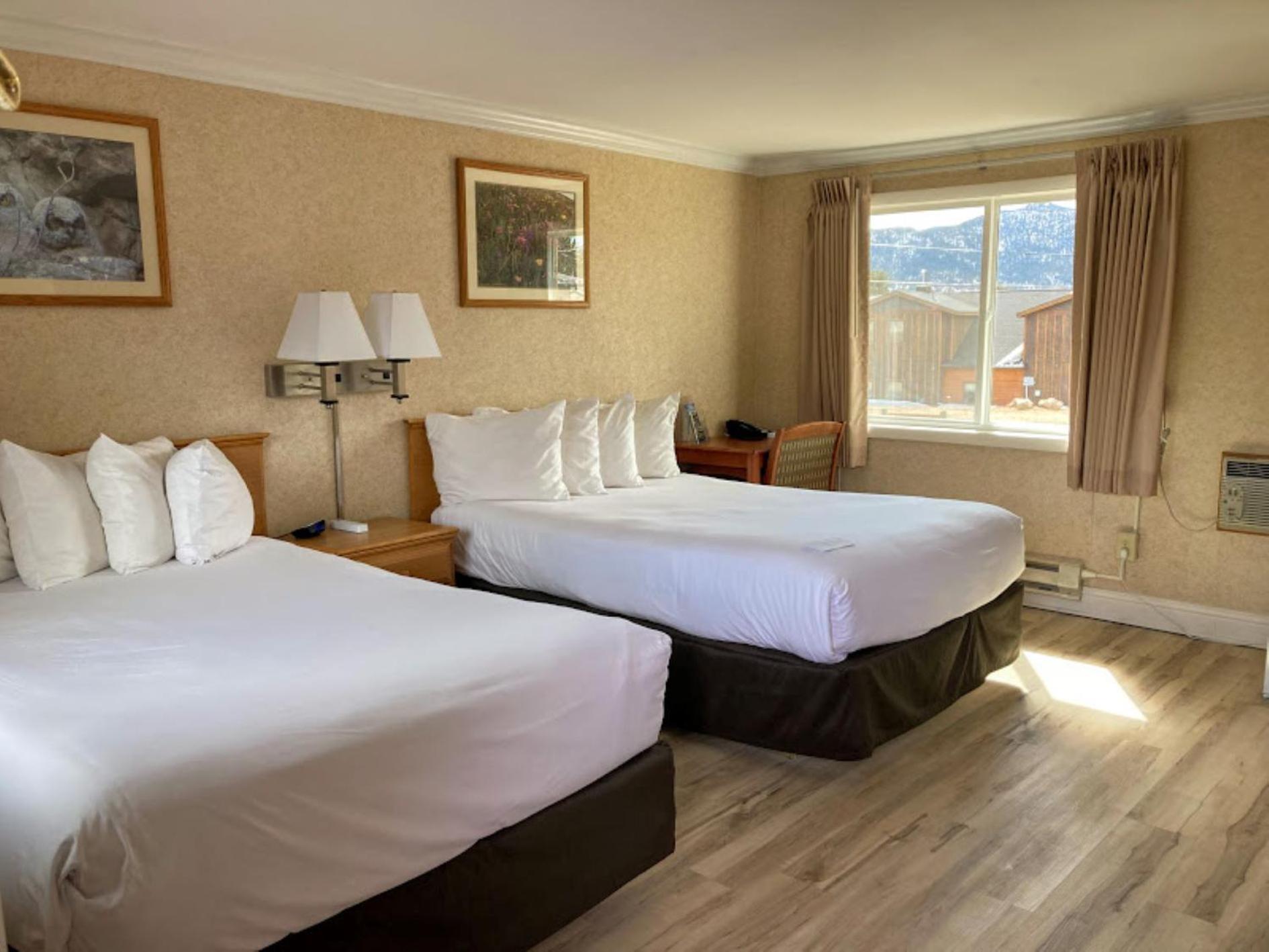 Double Room with Two Double Beds - Non-Smoking - Photo 1