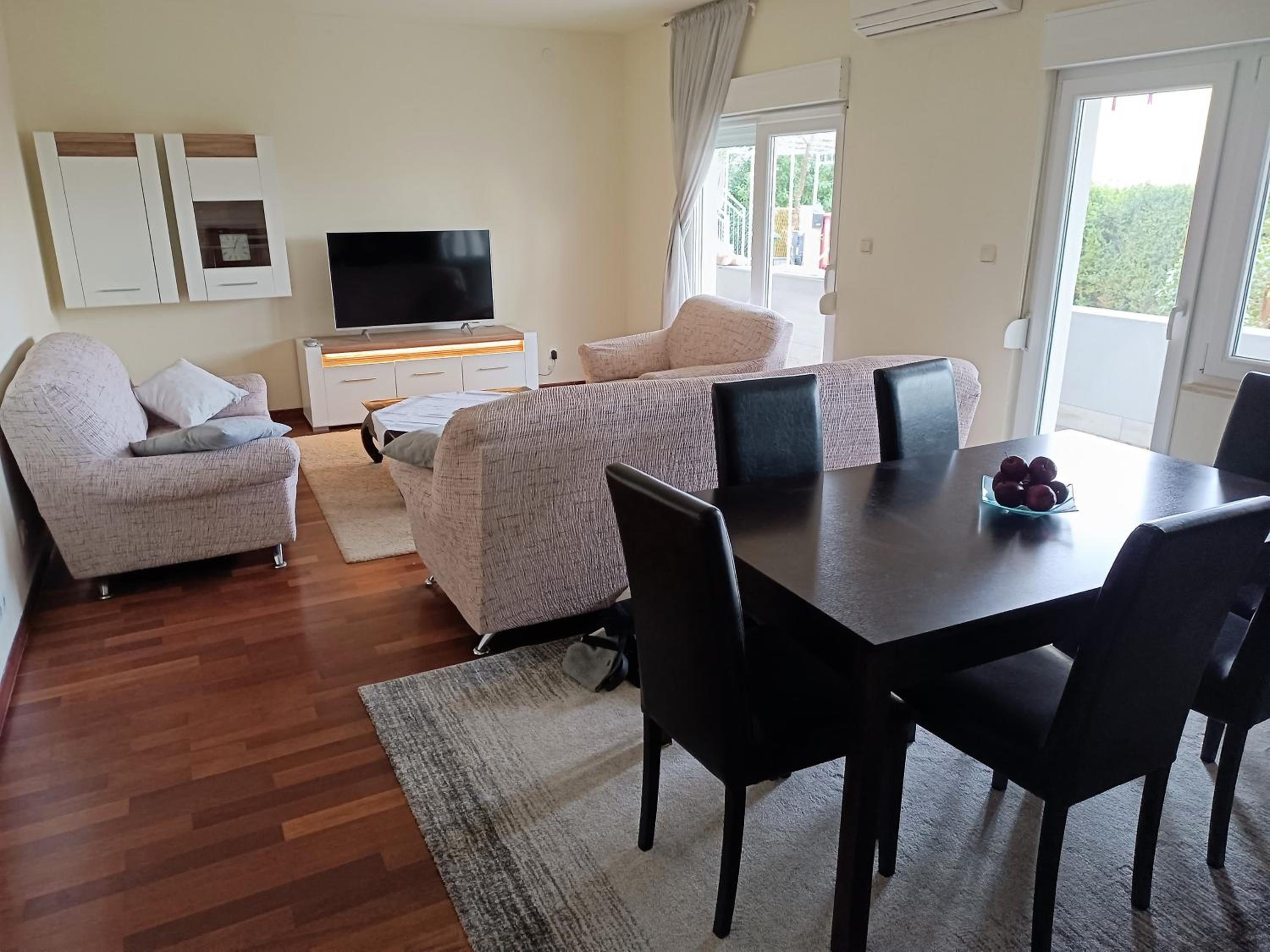 Three-Bedroom Apartment photo 1