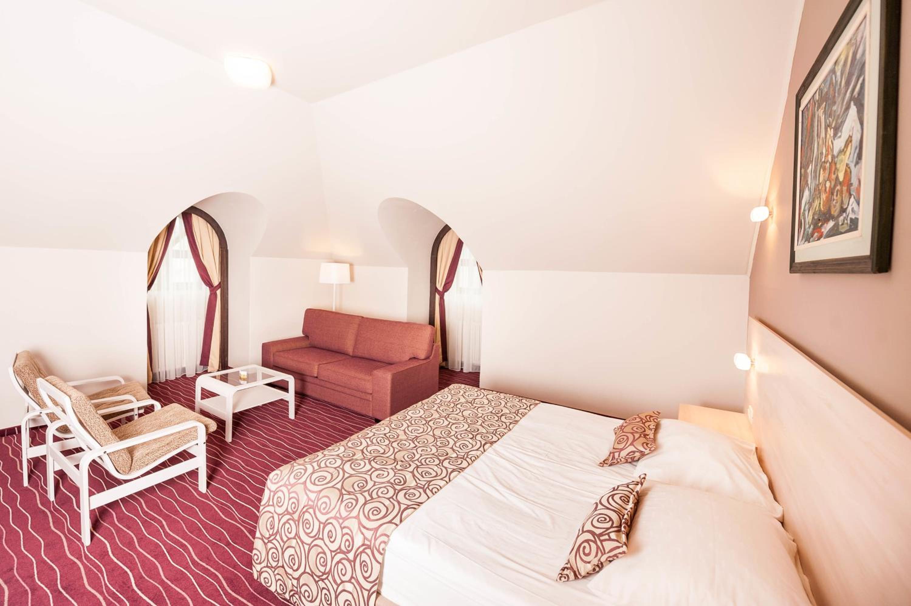 Special Offer - Double Room with Romantic Weekend Package photo 1