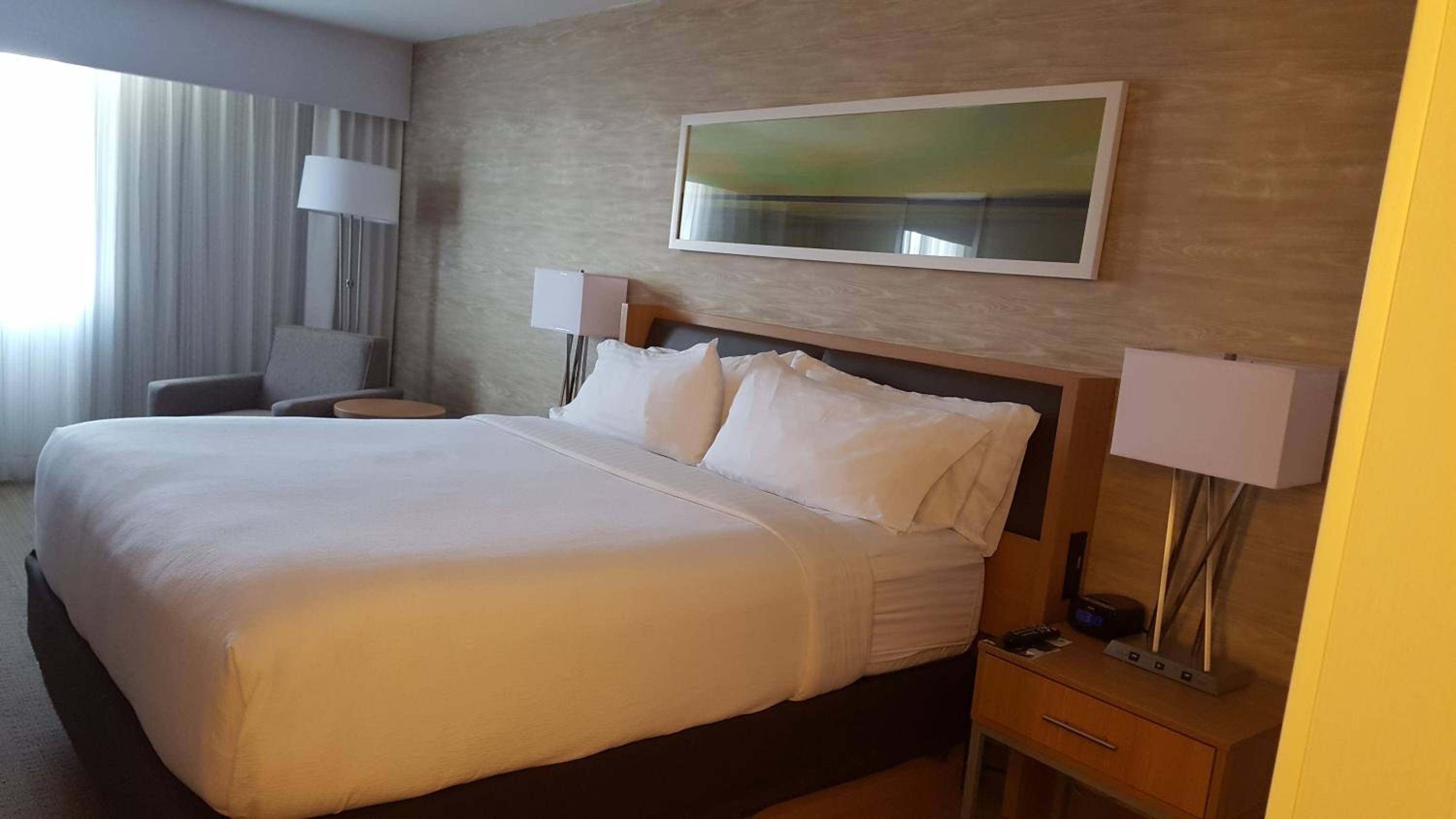 Standard Queen Room - Photo 4