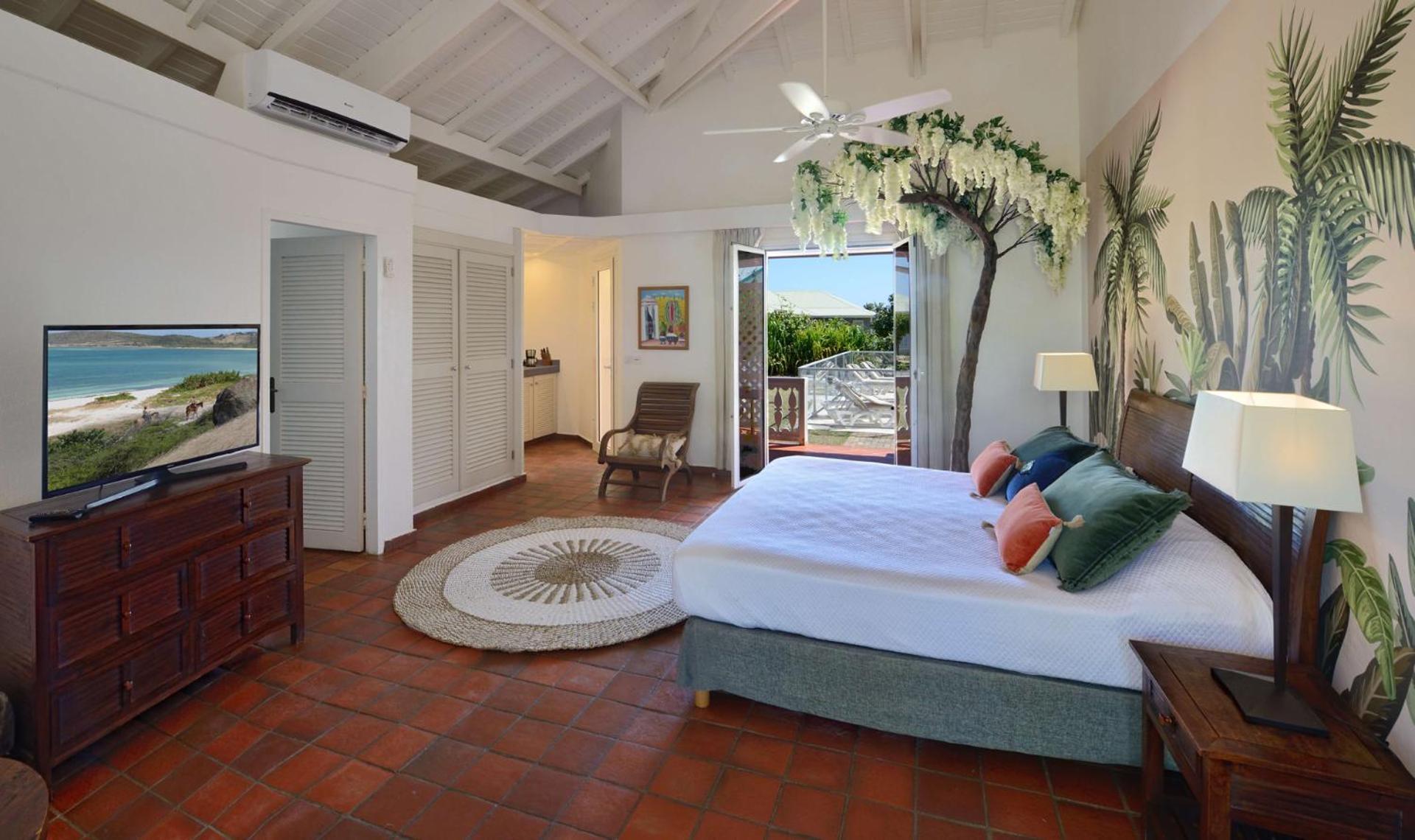 Three-Bedroom Villa photo 3