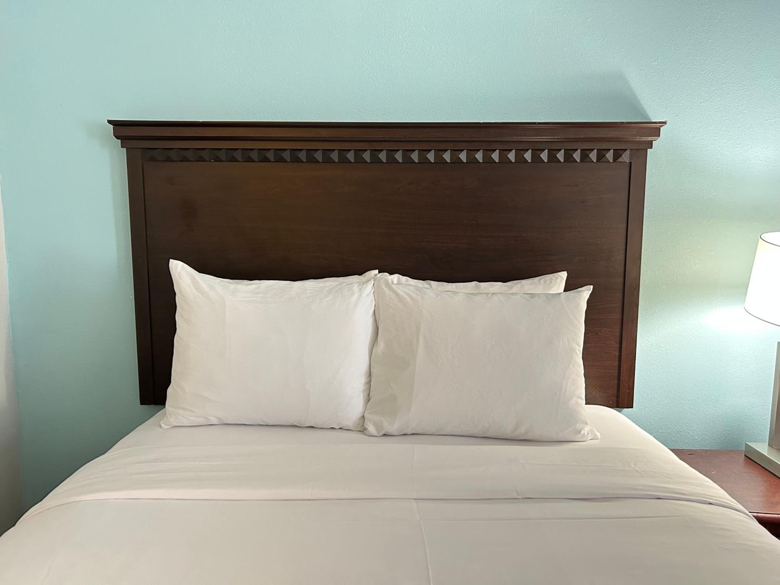 Double Room - Accessible/Non-Smoking - Photo 4