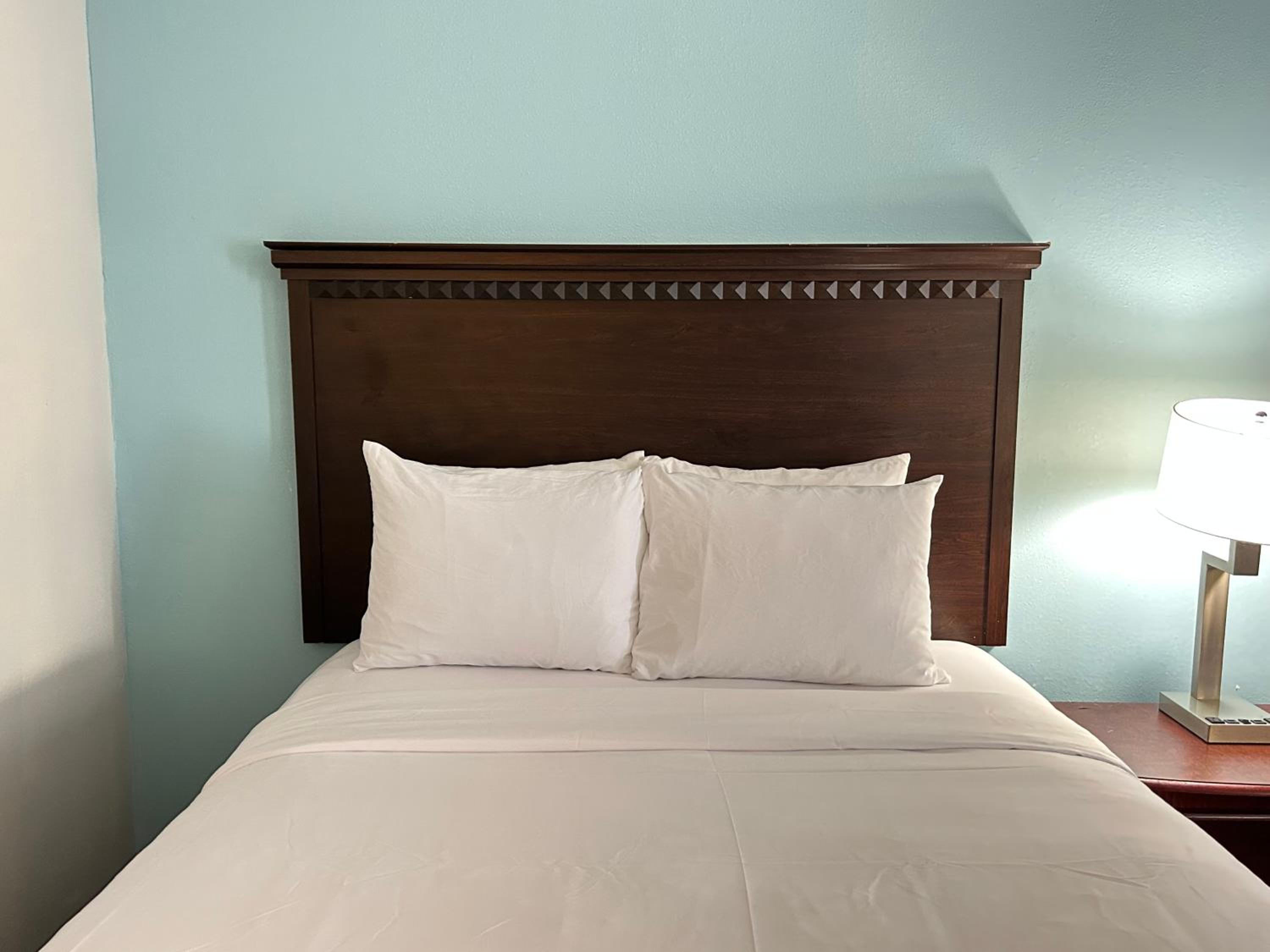 Double Queen Room - Photo 5