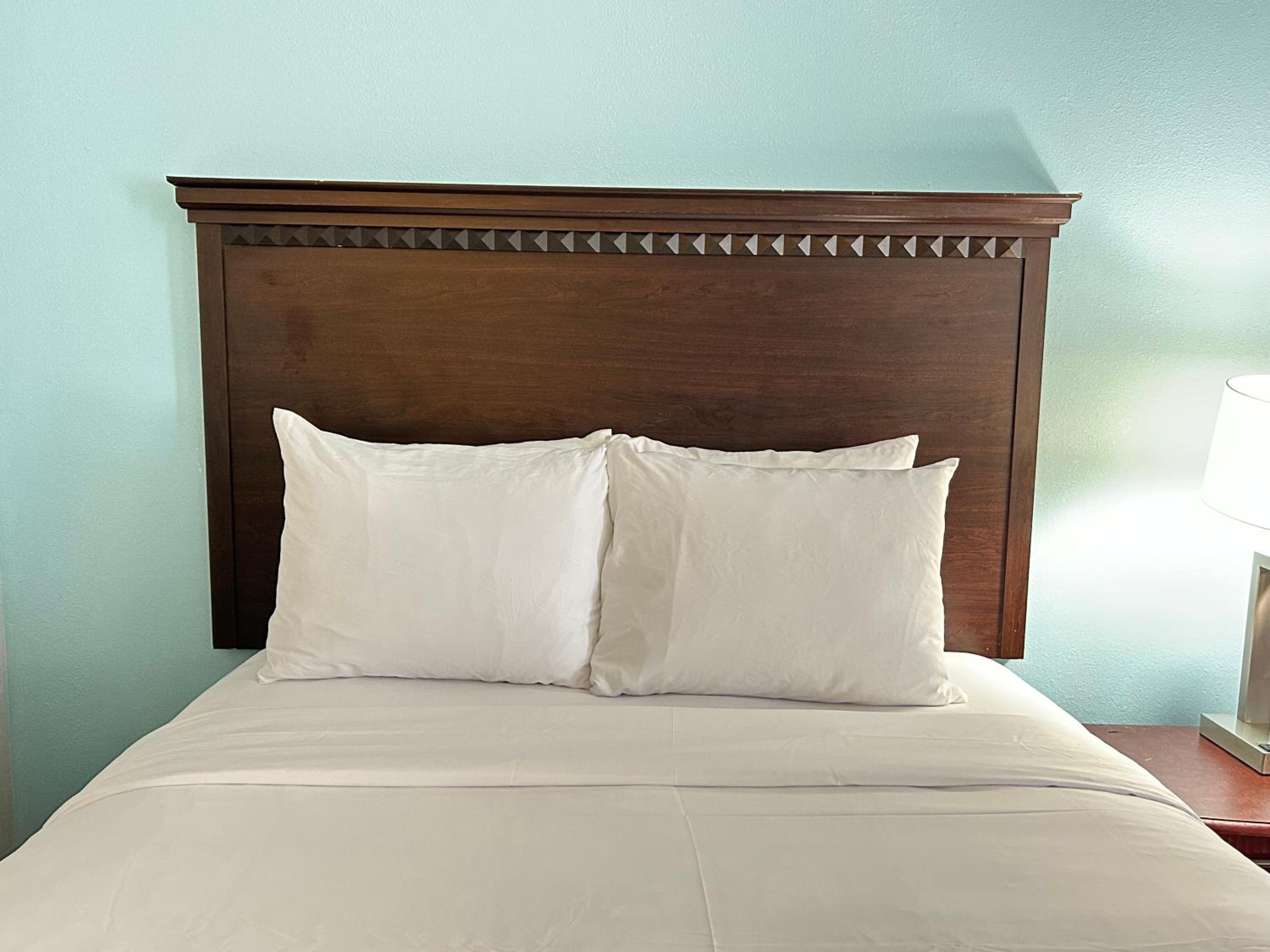 Double Queen Room - Photo 6