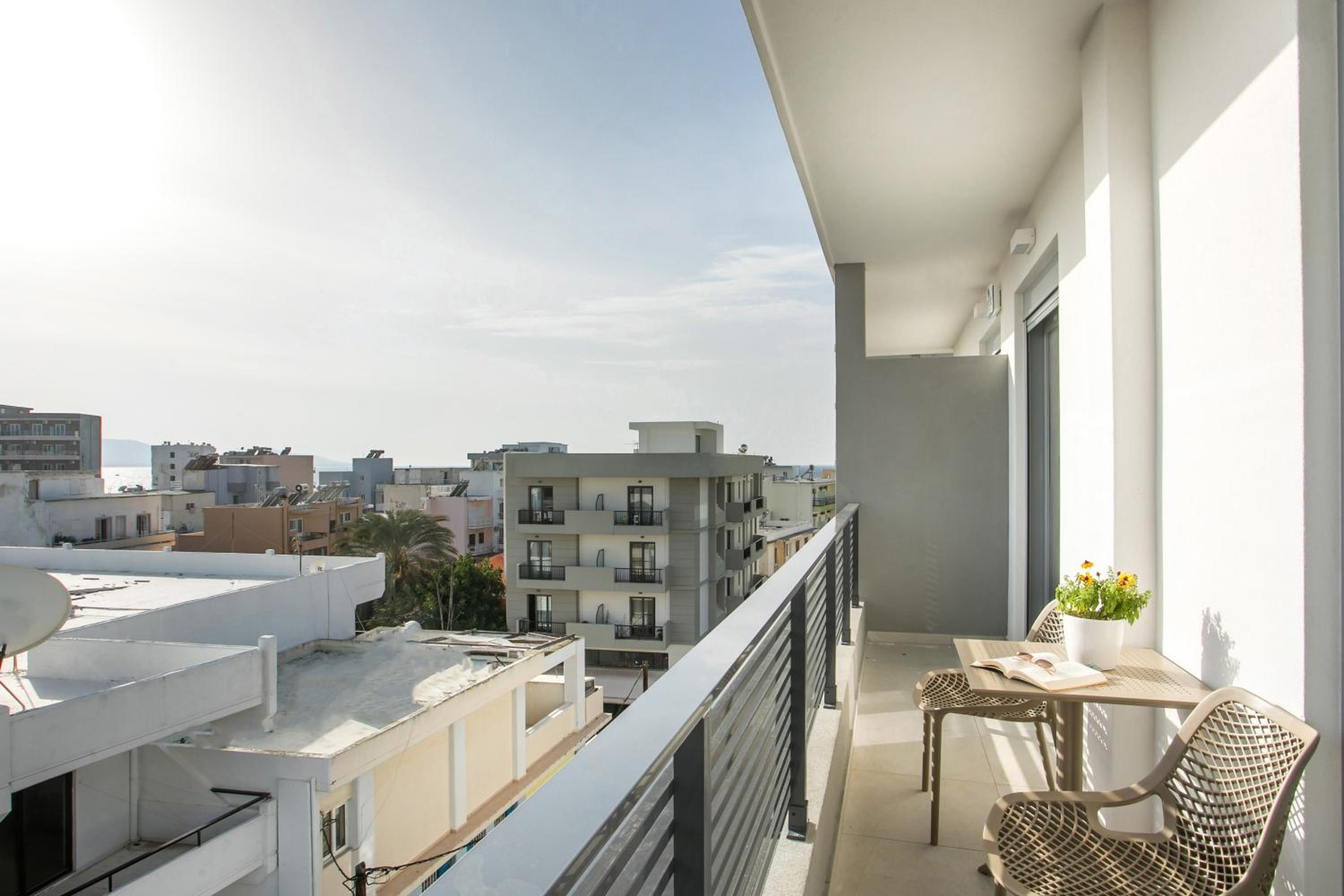 Apartment photo 3