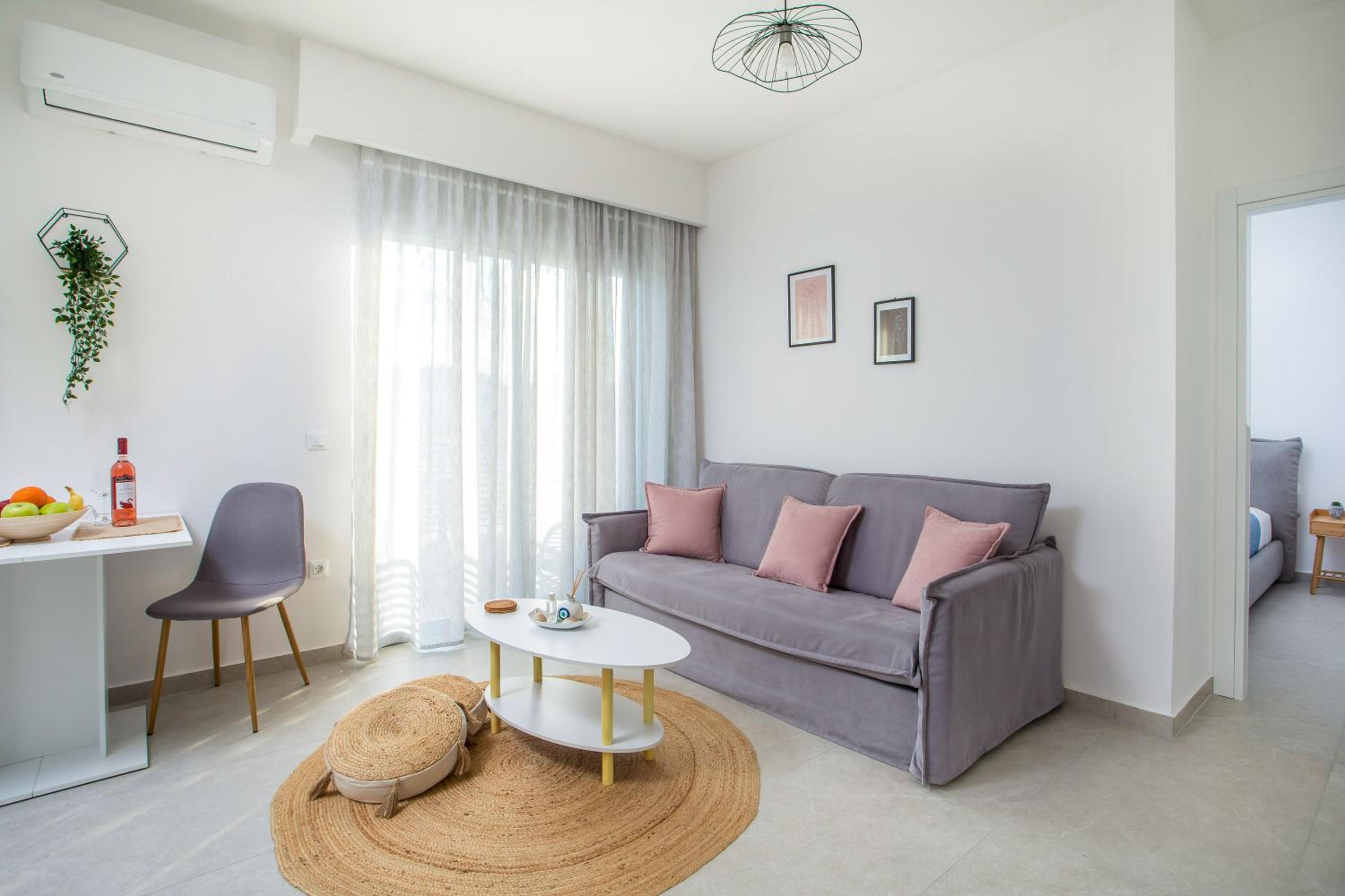 Apartment photo 1