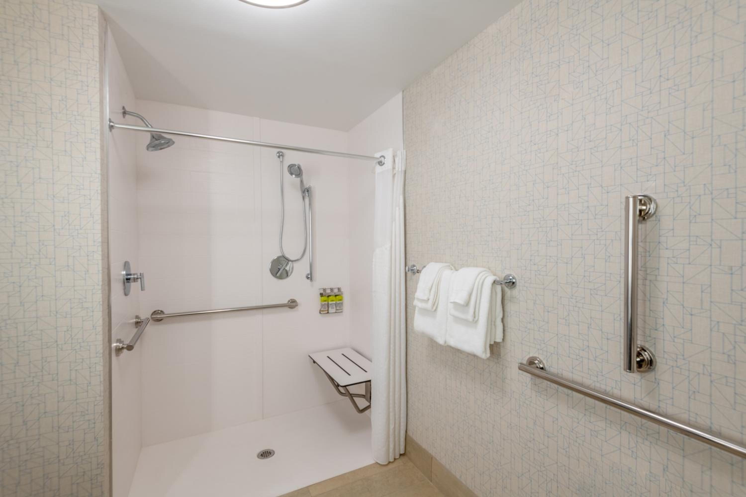 King Suite with Mobility Accessible Roll-In Shower photo 2
