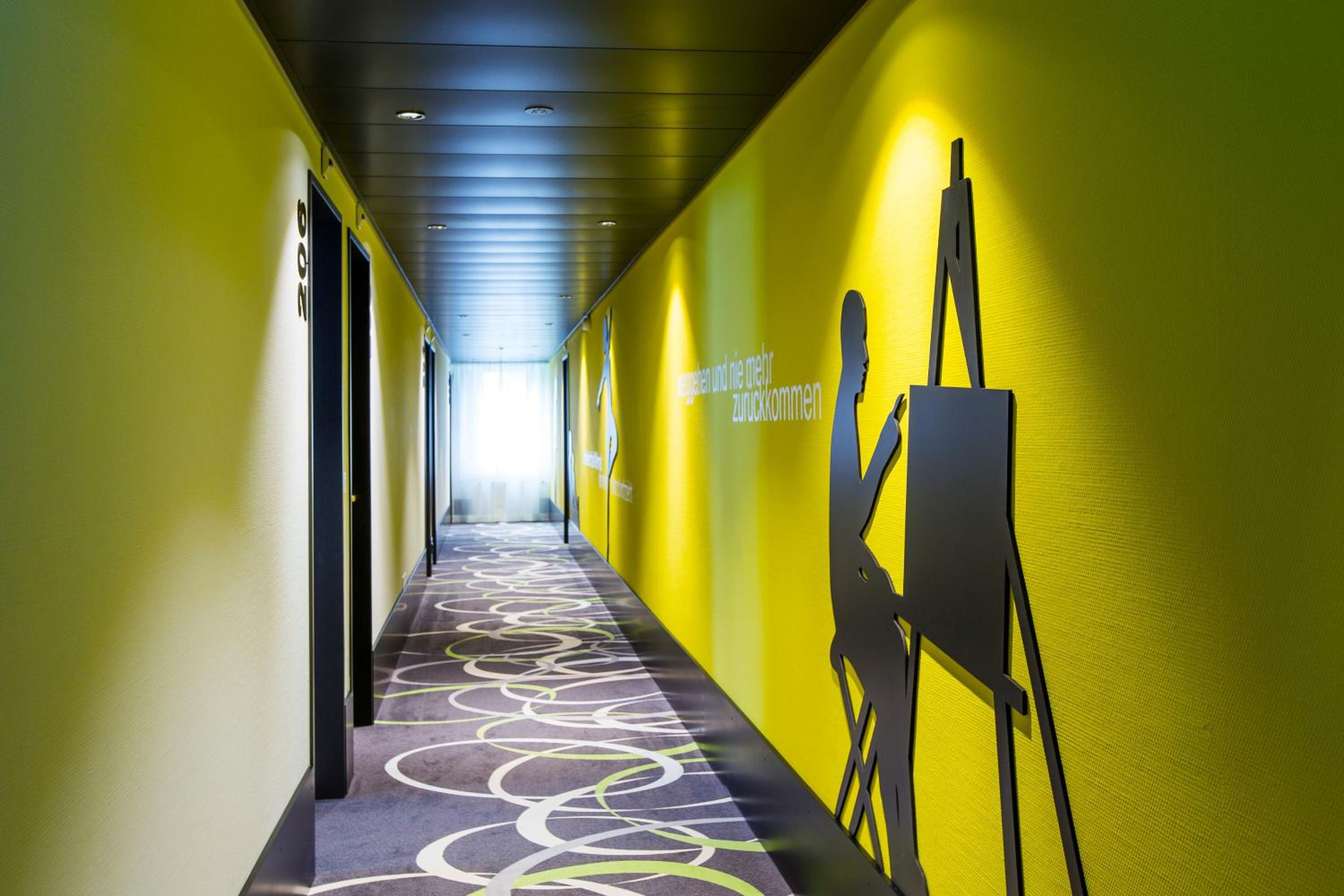 Room Style - Photo 11