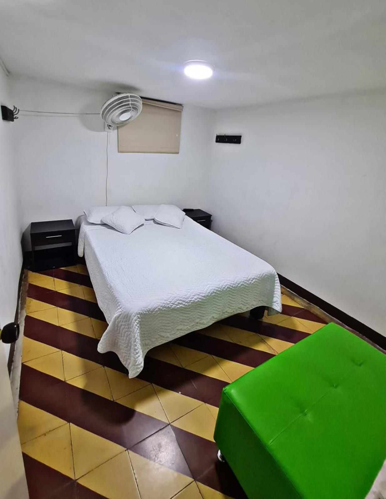 Basic Triple Room photo 2