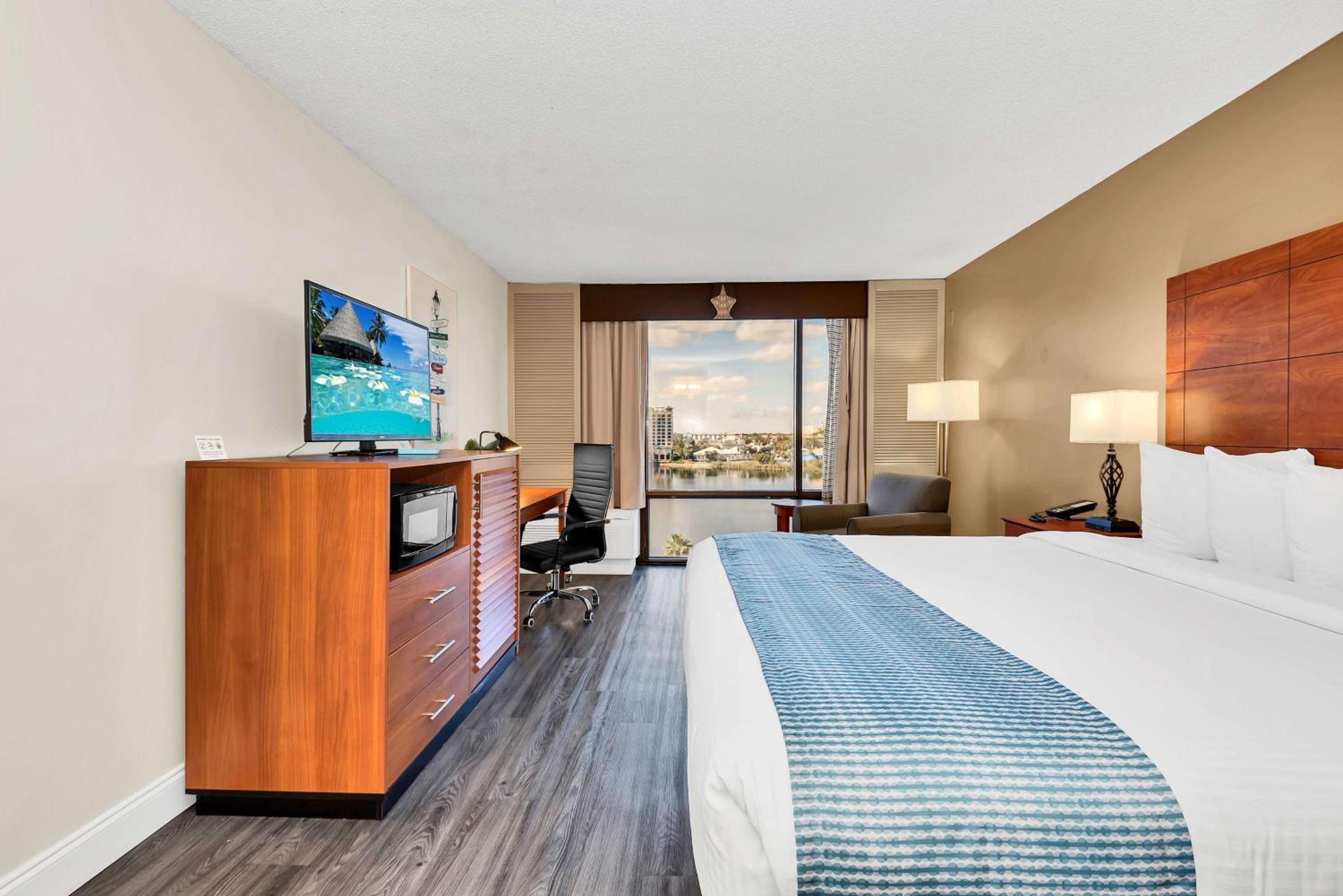Premium Room 1 King Bed with a Water view