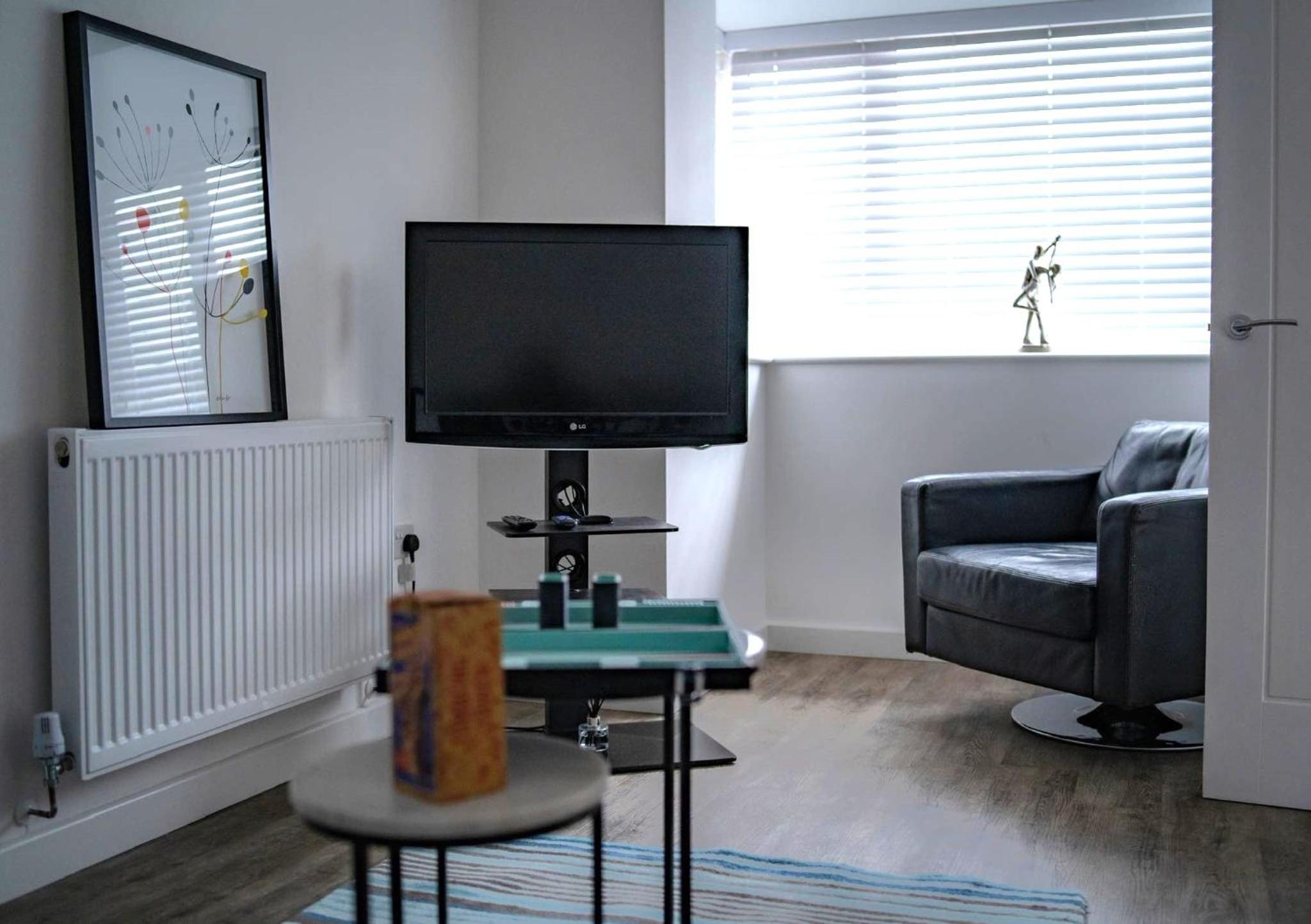 Three-Bedroom House photo 3