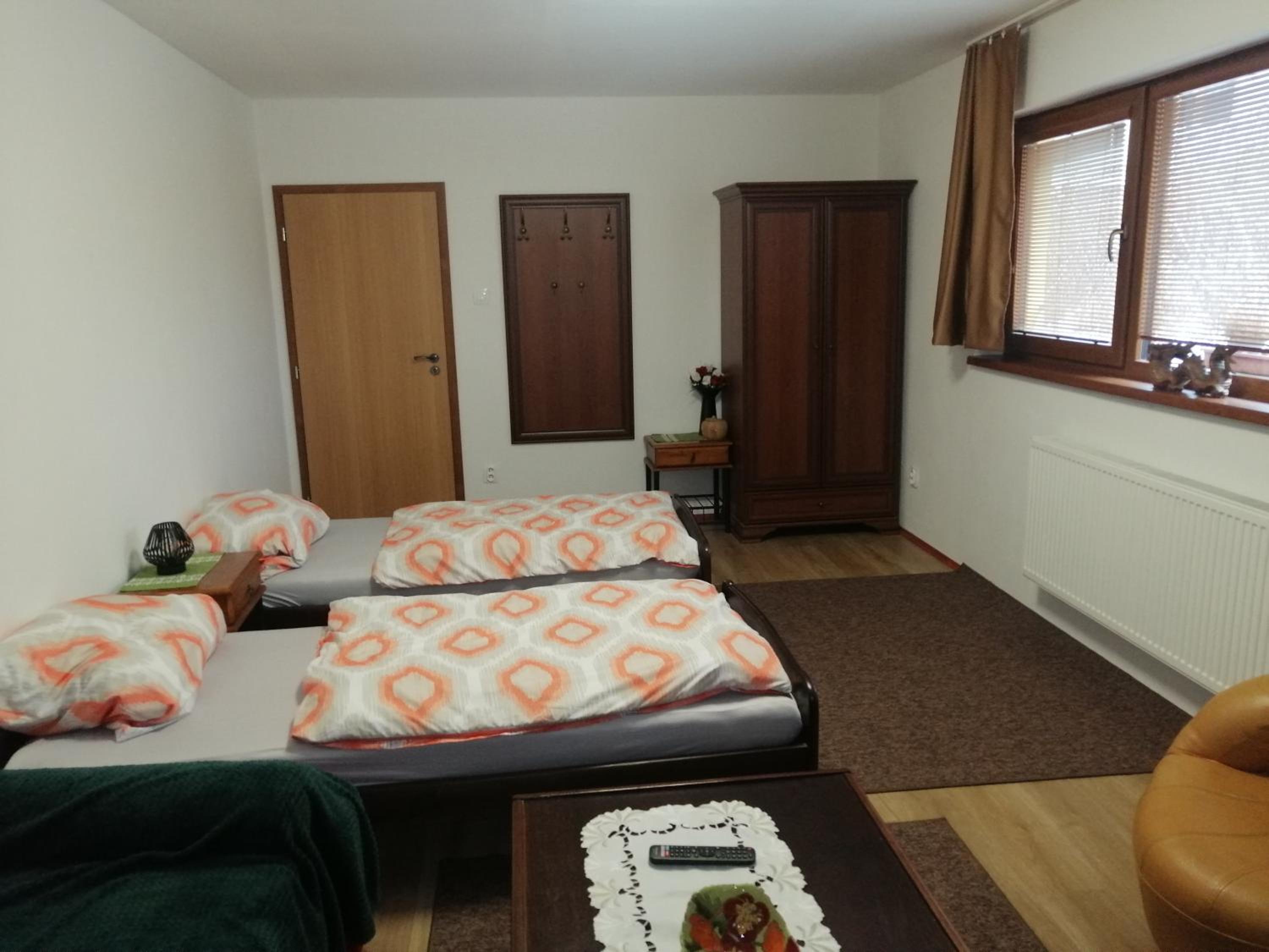 Two-Bedroom House - Photo 7