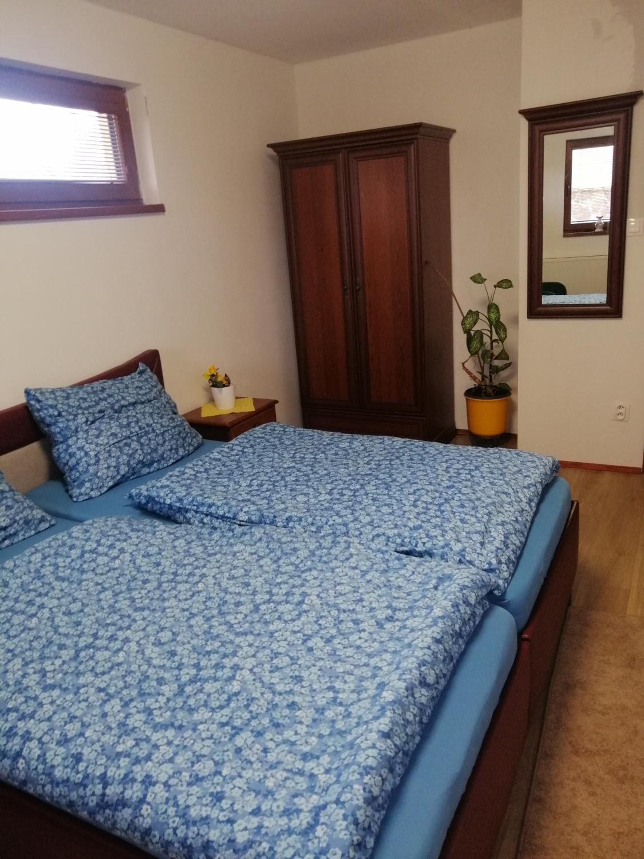 Two-Bedroom House - Photo 10