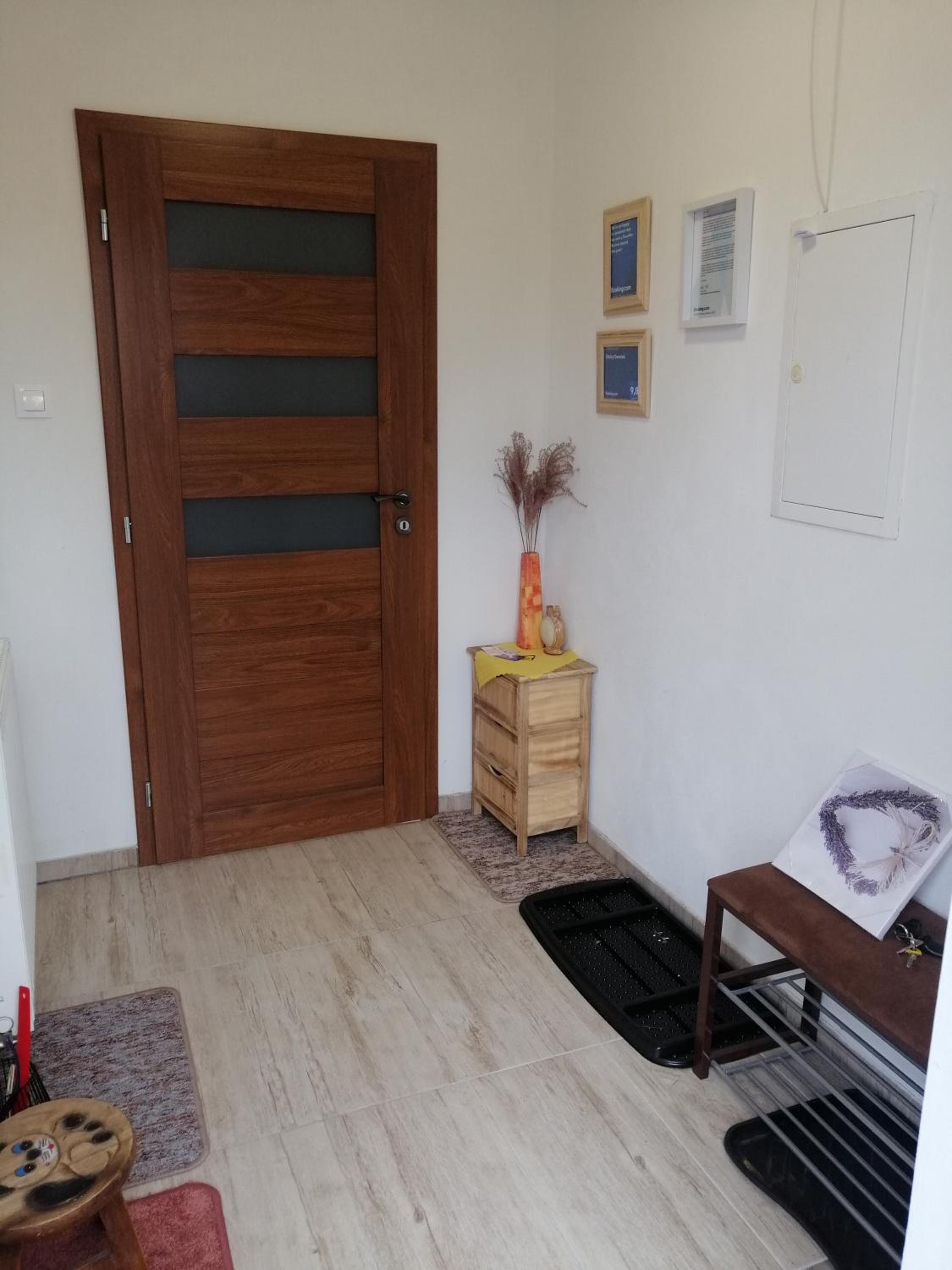 Two-Bedroom House - Photo 11