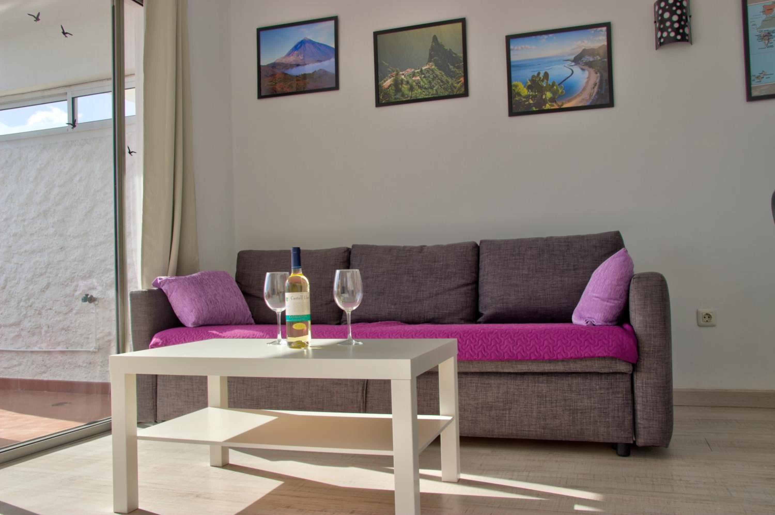 One-Bedroom Apartment photo 2