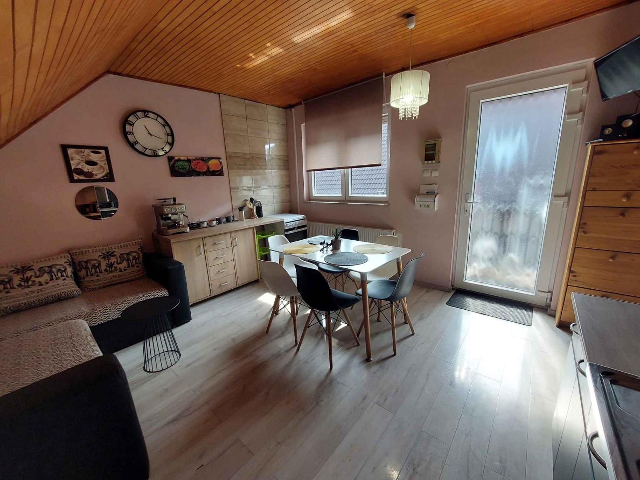 Apartment 1 photo 2