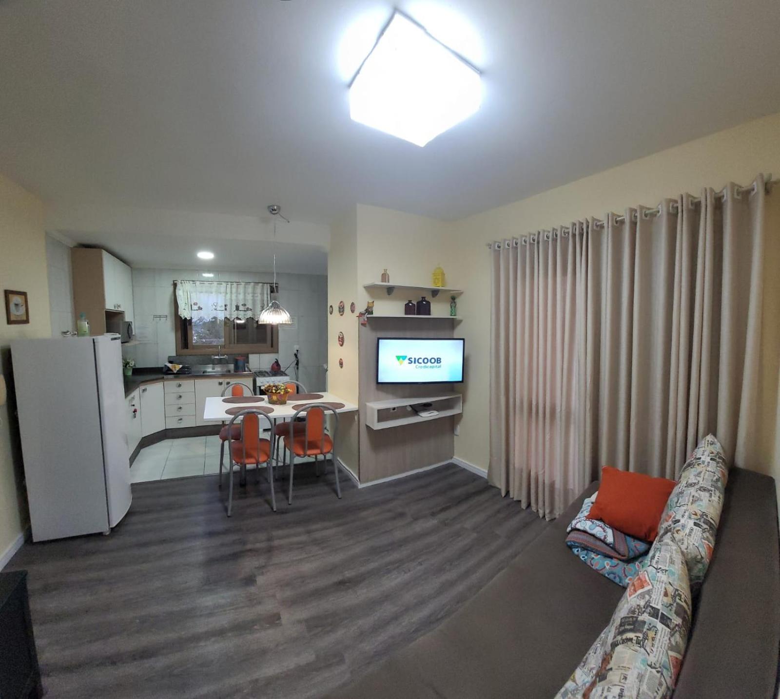 One-Bedroom Apartment photo 2