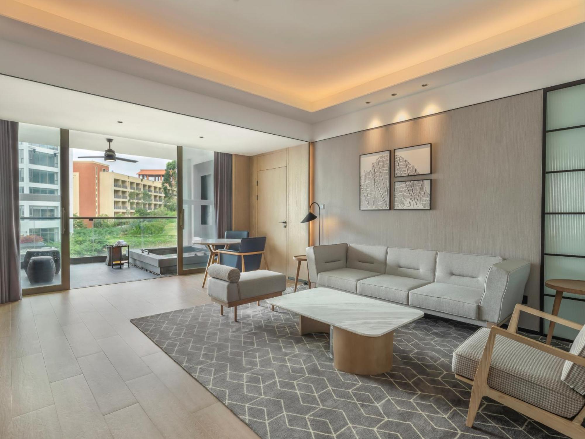Executive Suite with Garden View