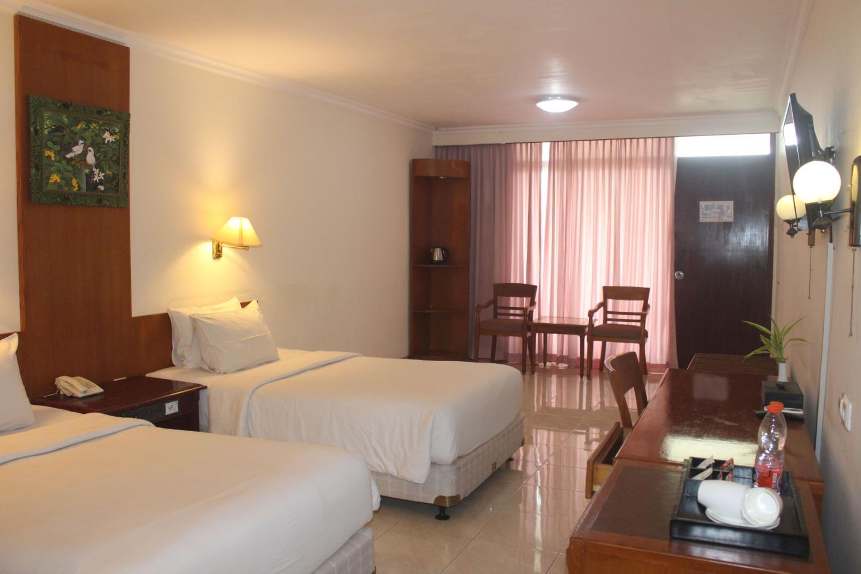 Superior Twin Room photo 2