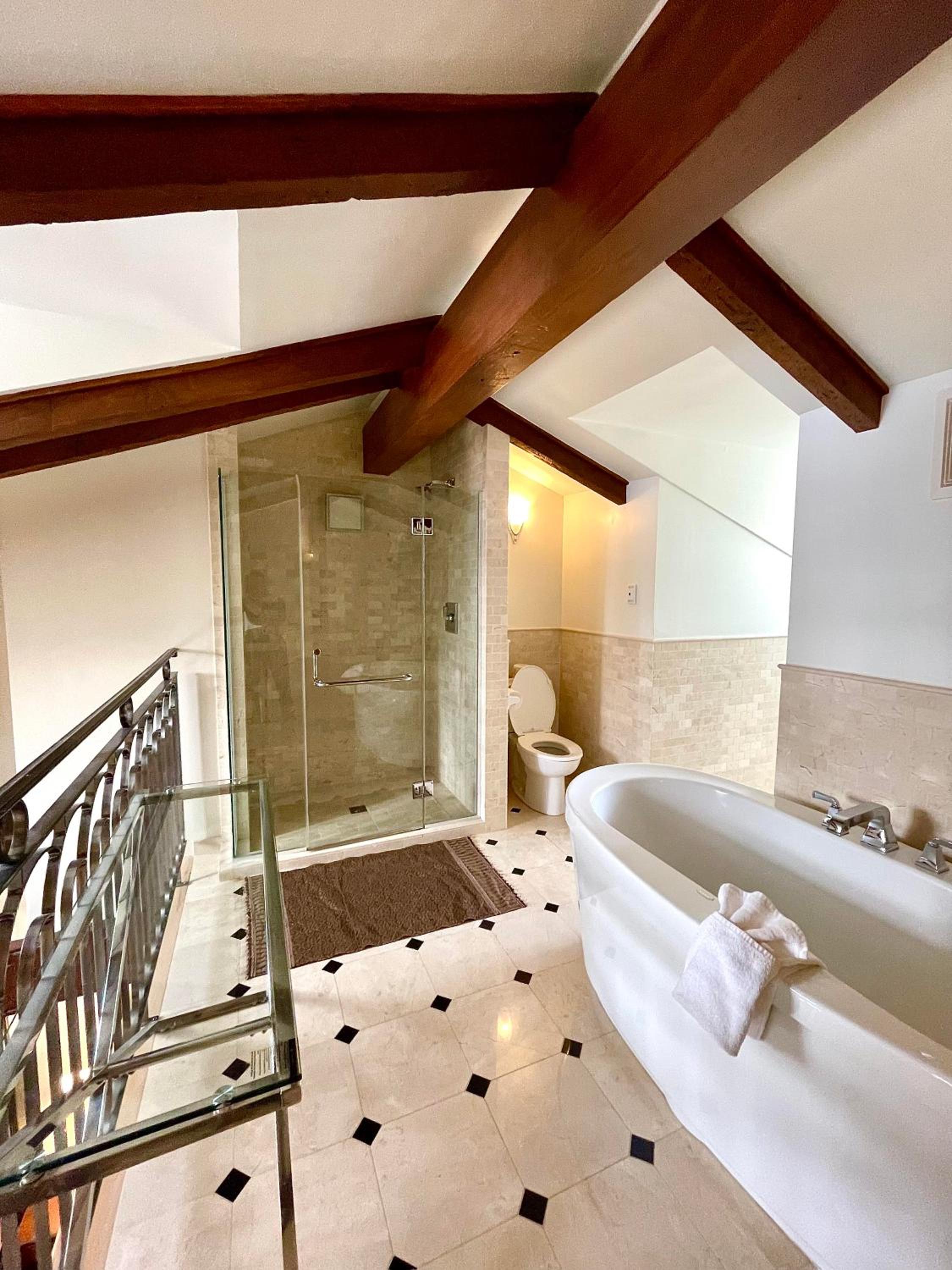 Contemporary Junior Suite