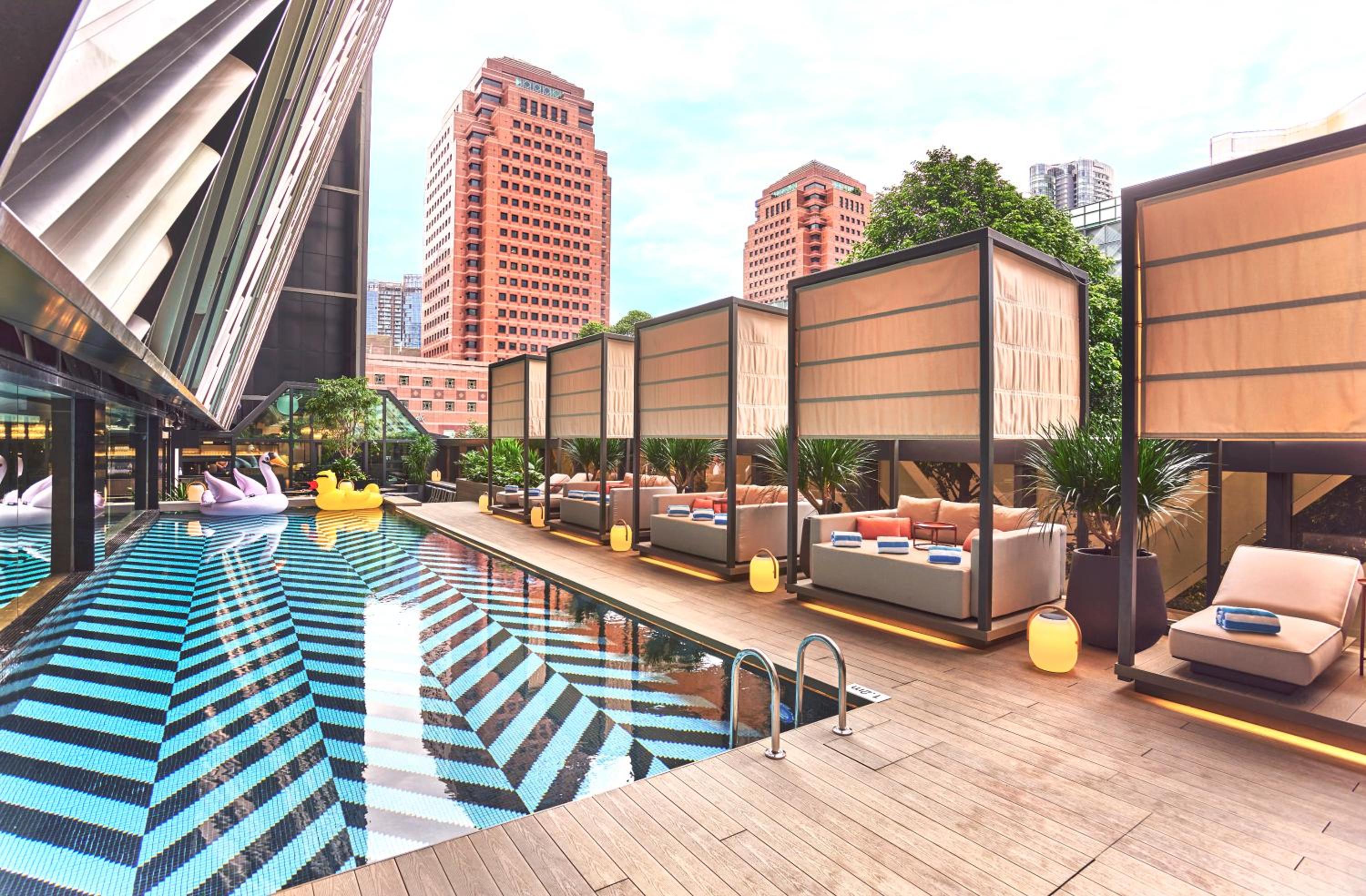 Deluxe Premier Room, 1 King Bed, High Floor, Orchard Paragon View photo 2
