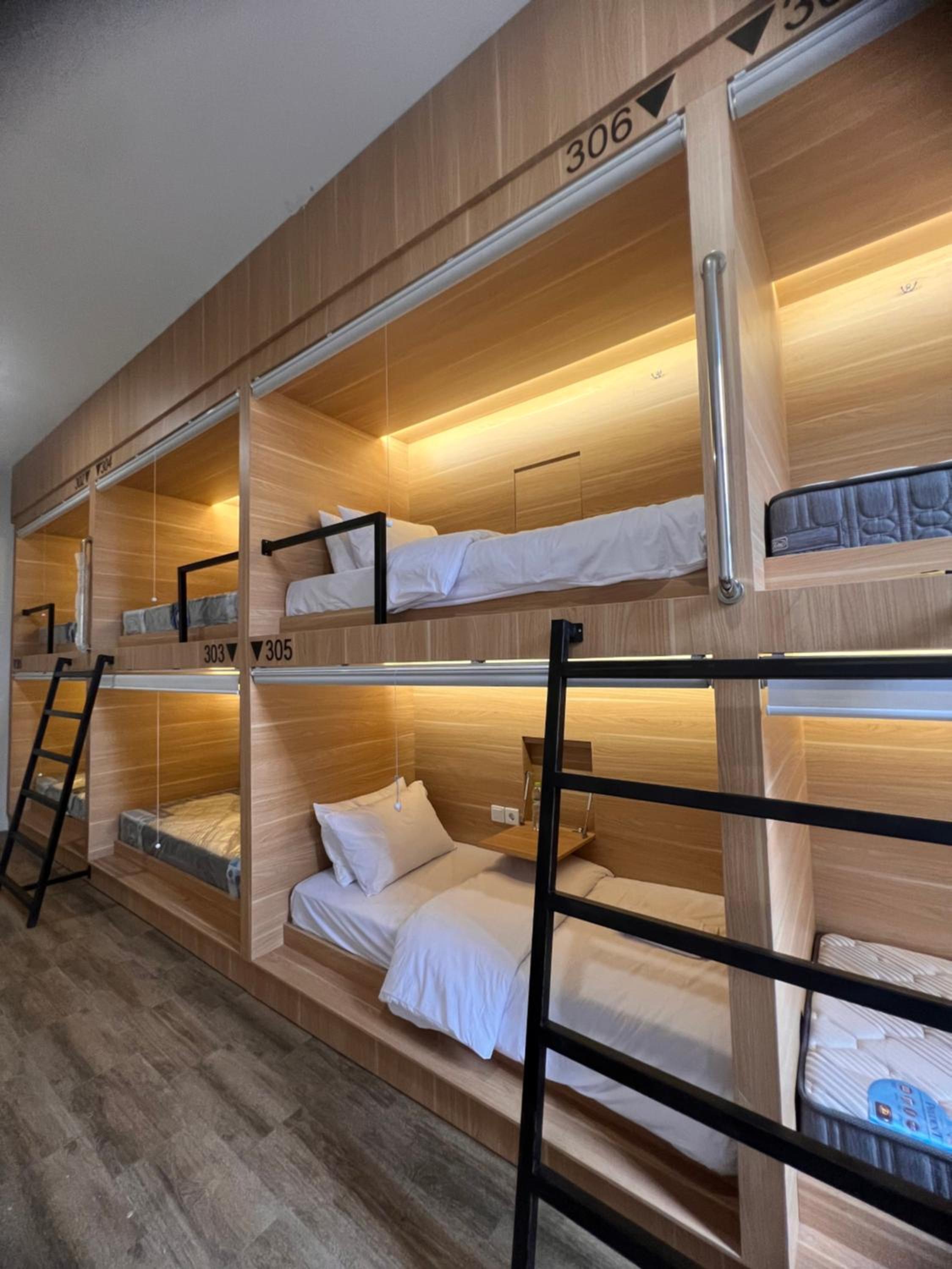 Single Bed in Female Dormitory Room photo 2