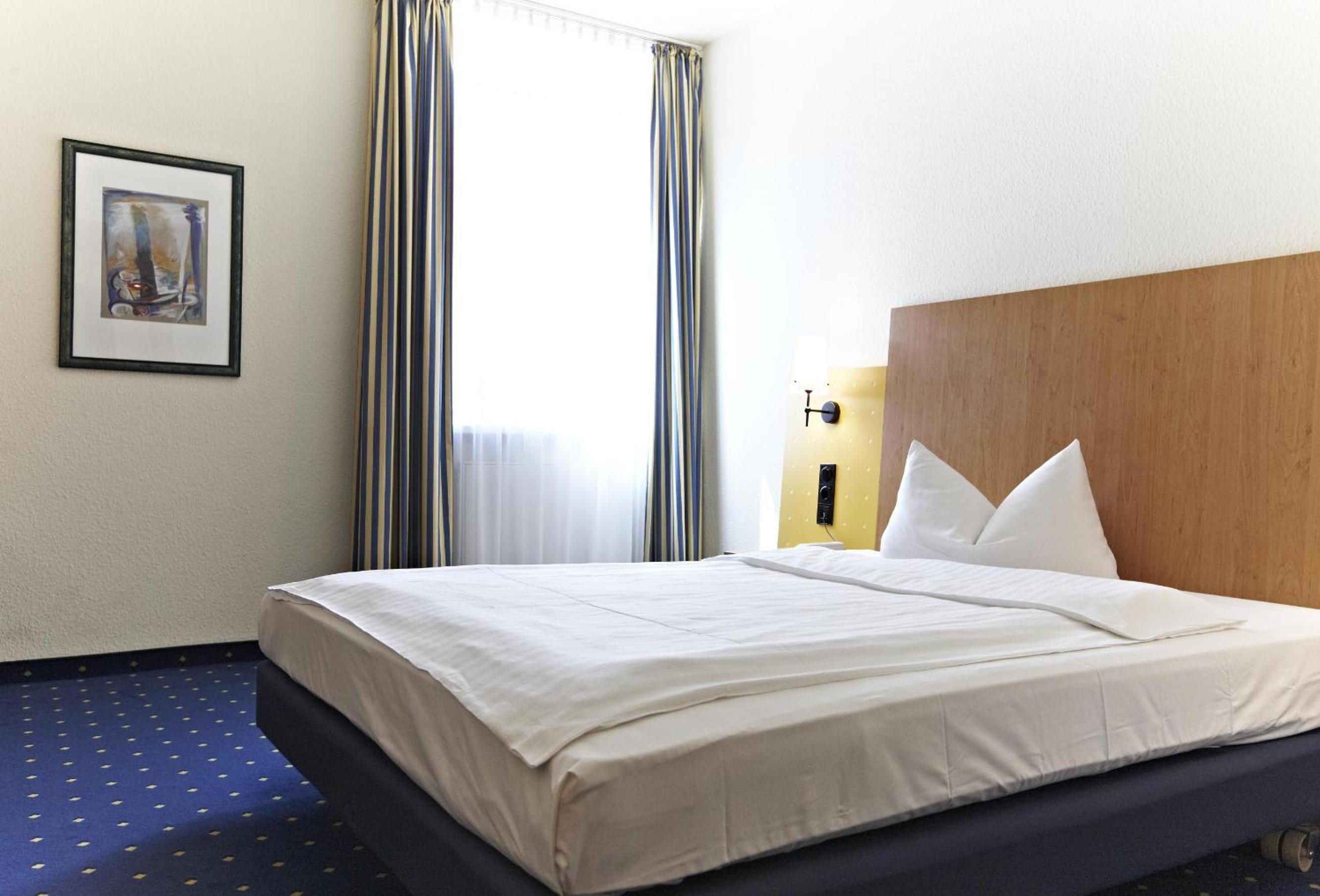 Standard Single Room - Photo 3
