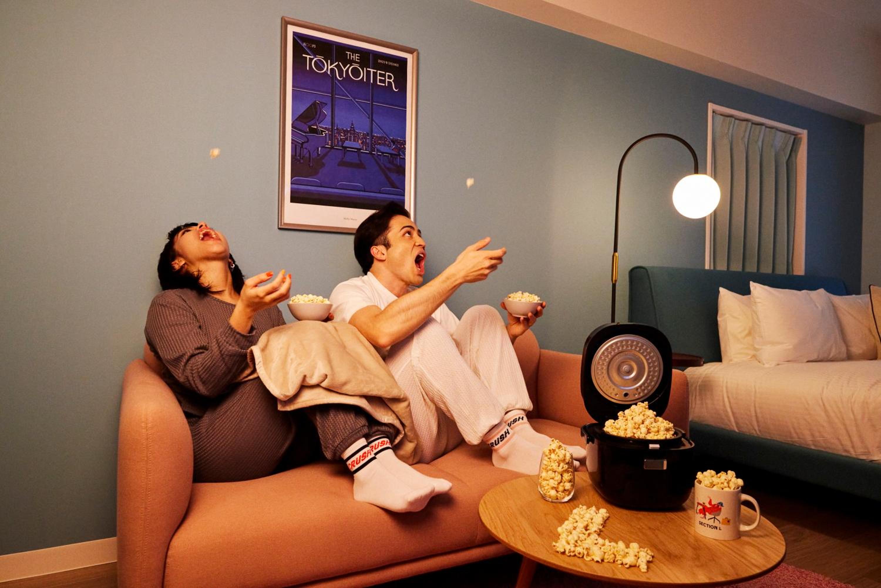 Deluxe Studio Apartment photo 2