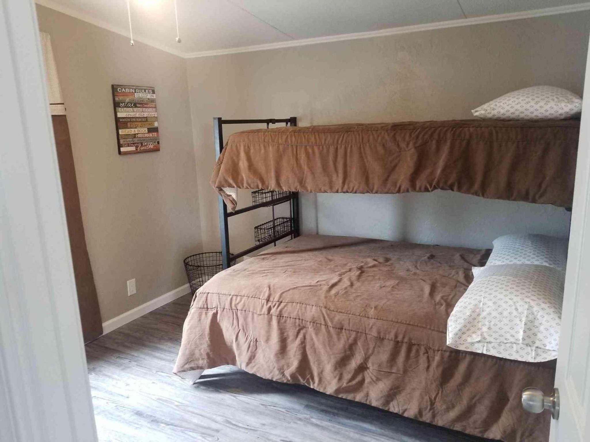Three-Bedroom Vacation Home  photo 2
