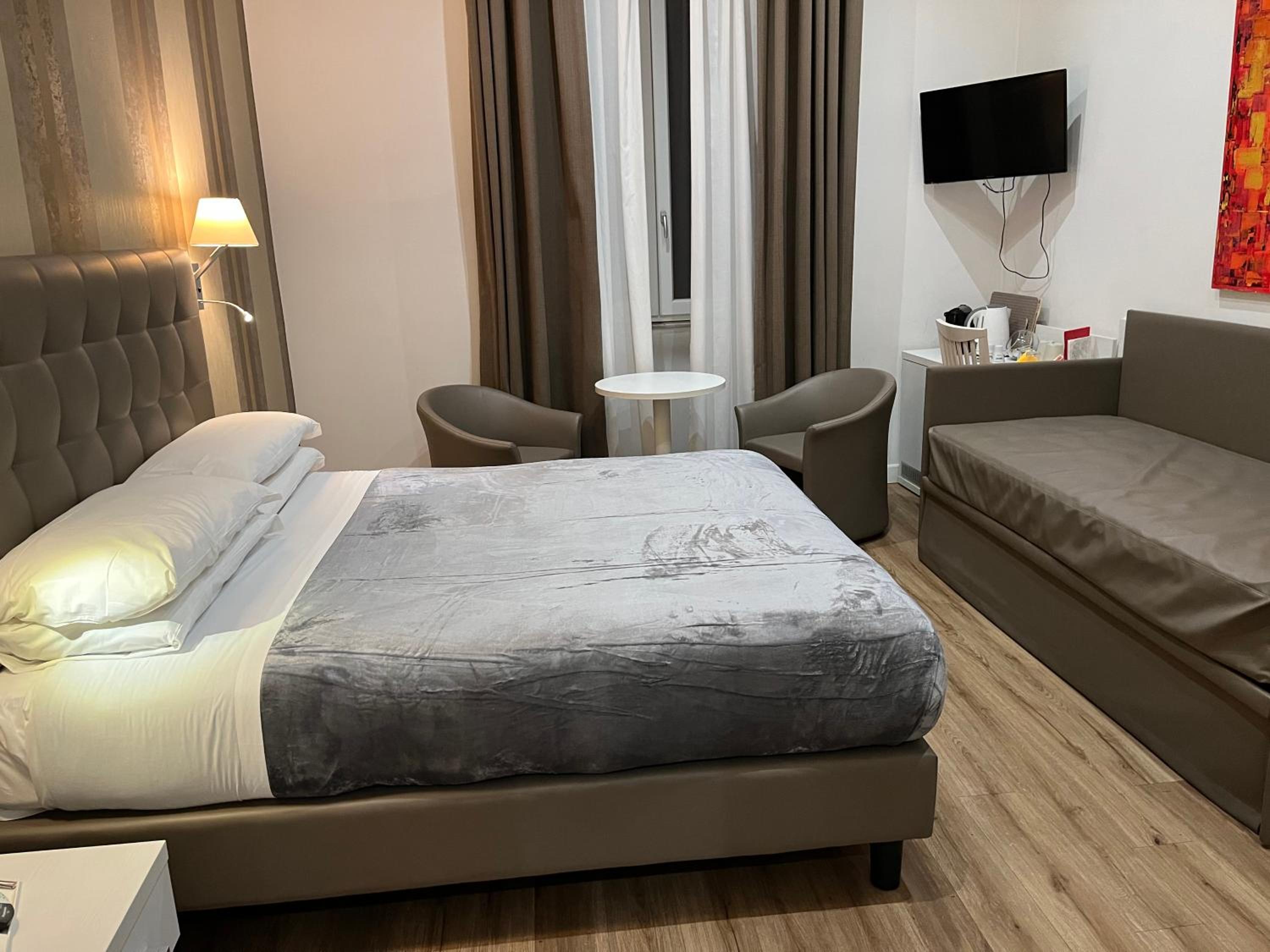 Triple Room