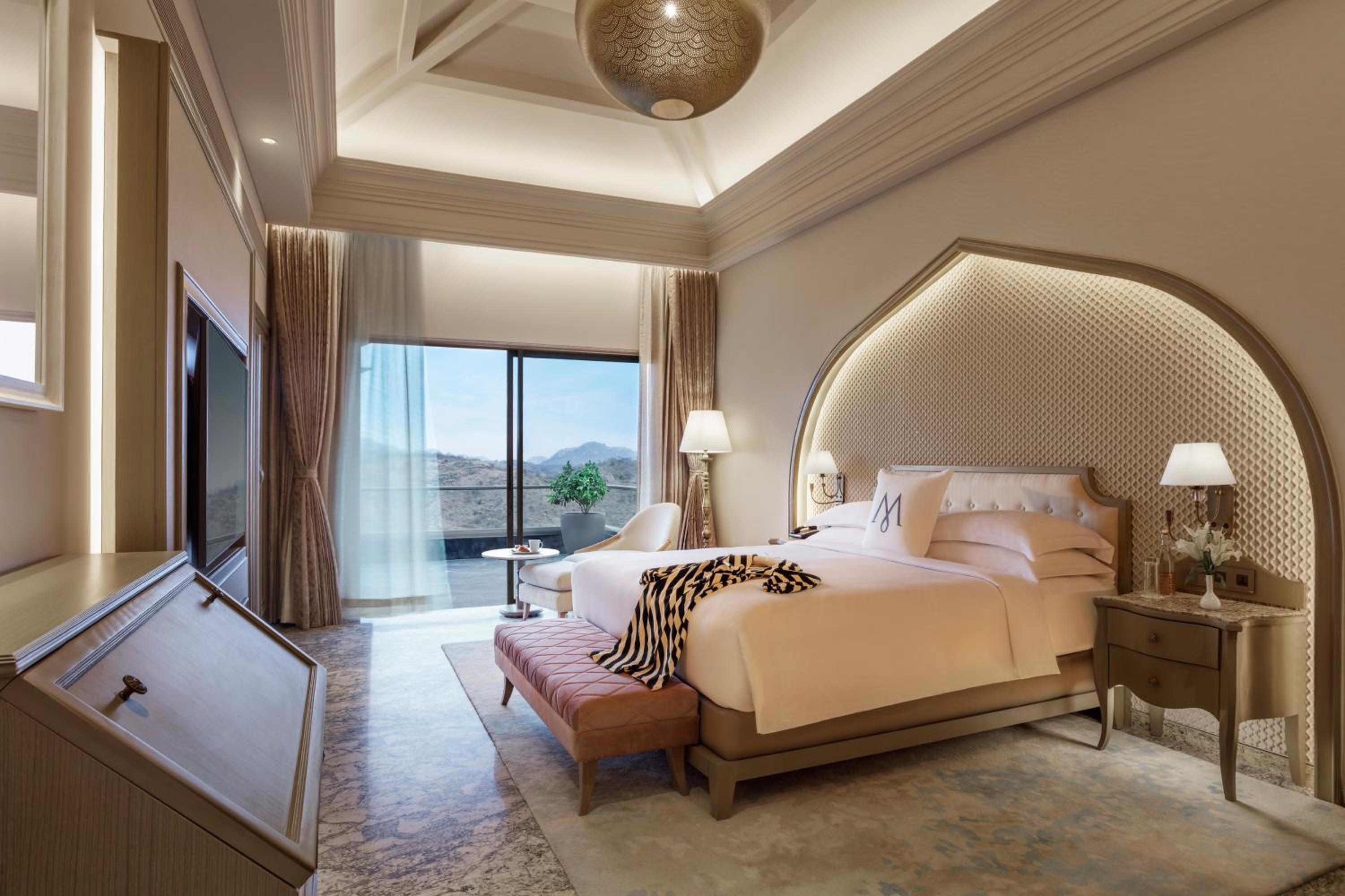 Lake View Villa - Photo 4