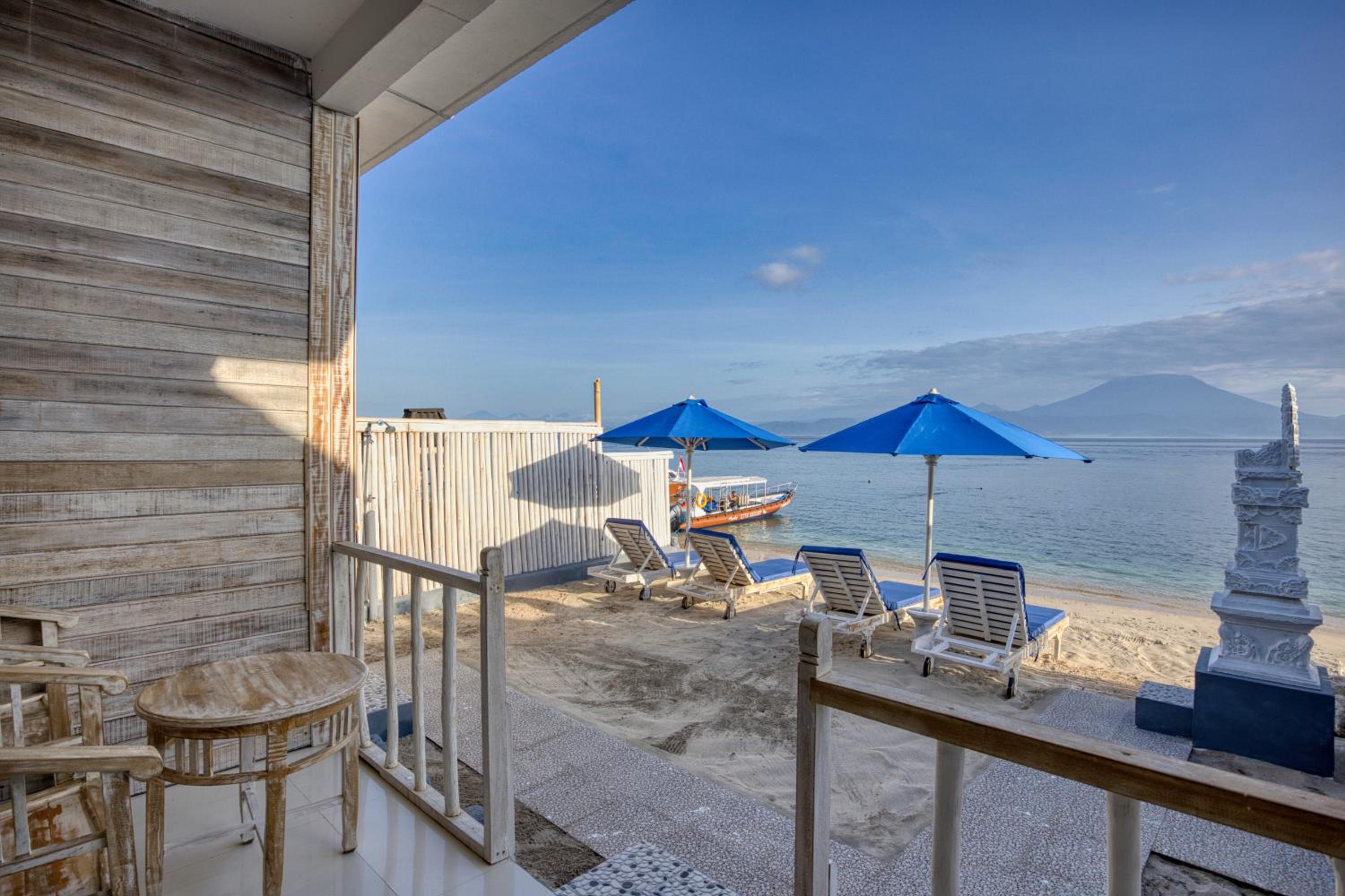 Deluxe Double Room with Sea View photo 2
