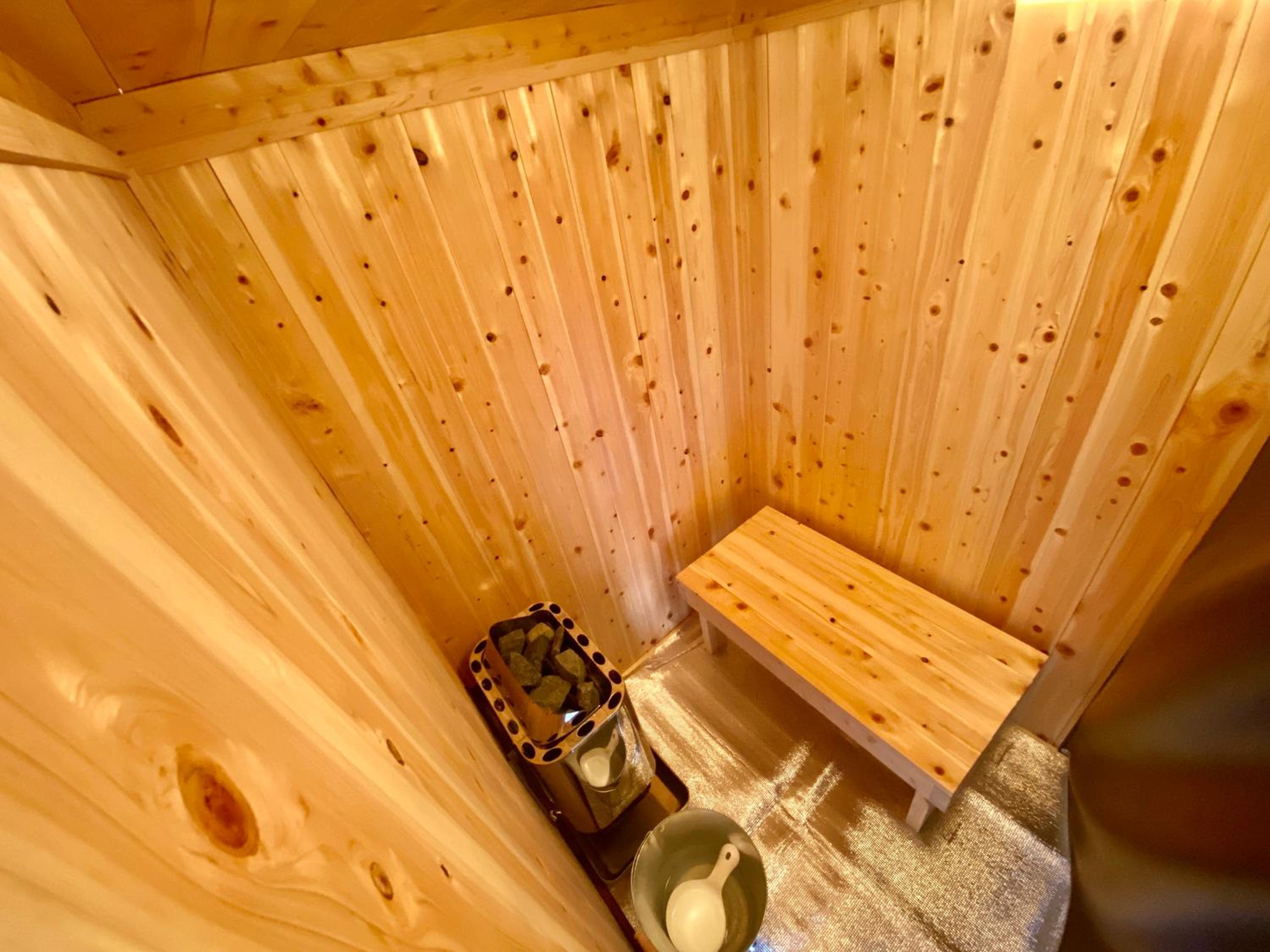 Suite with Balcony - Photo 24