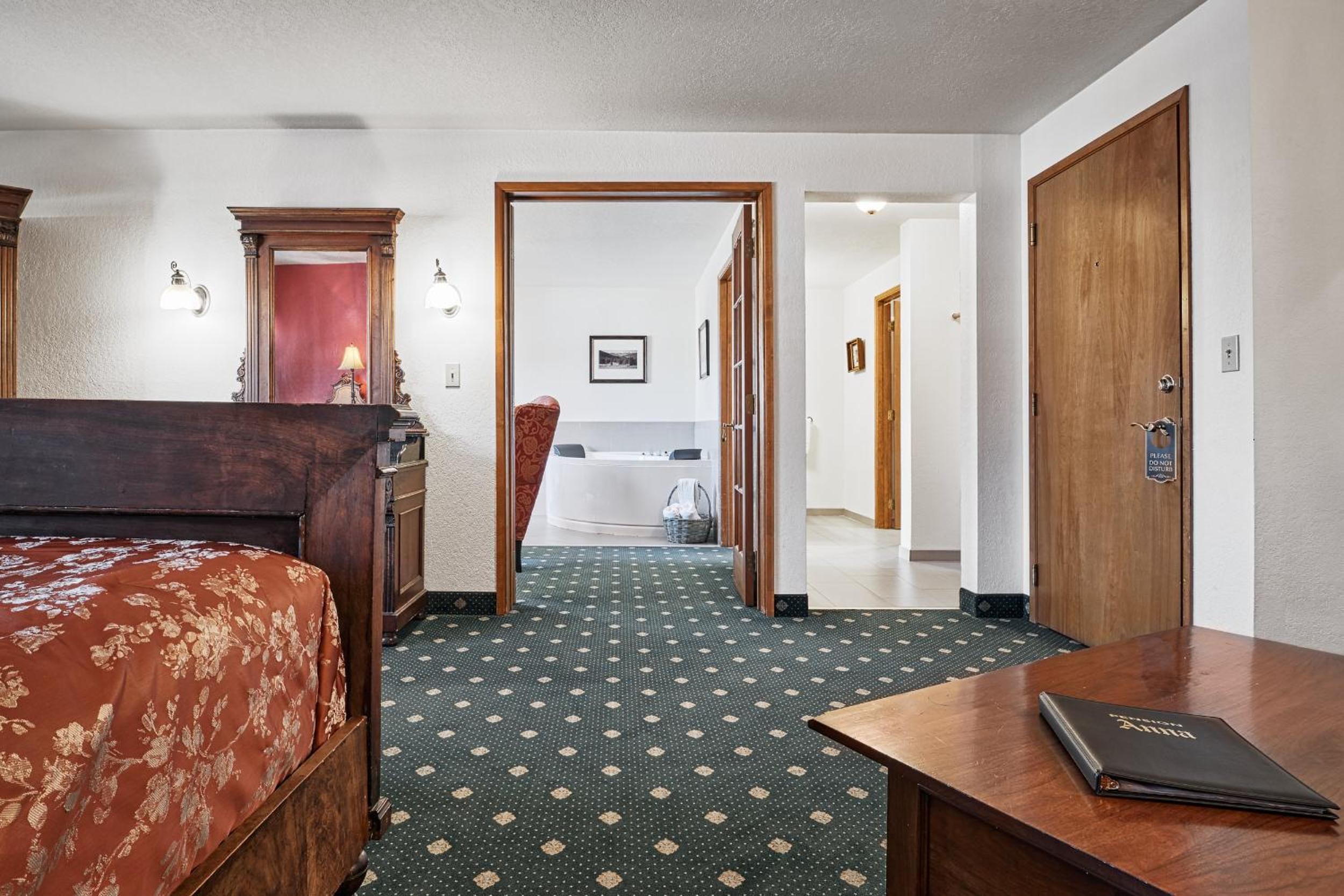 Deluxe Suite photo 3