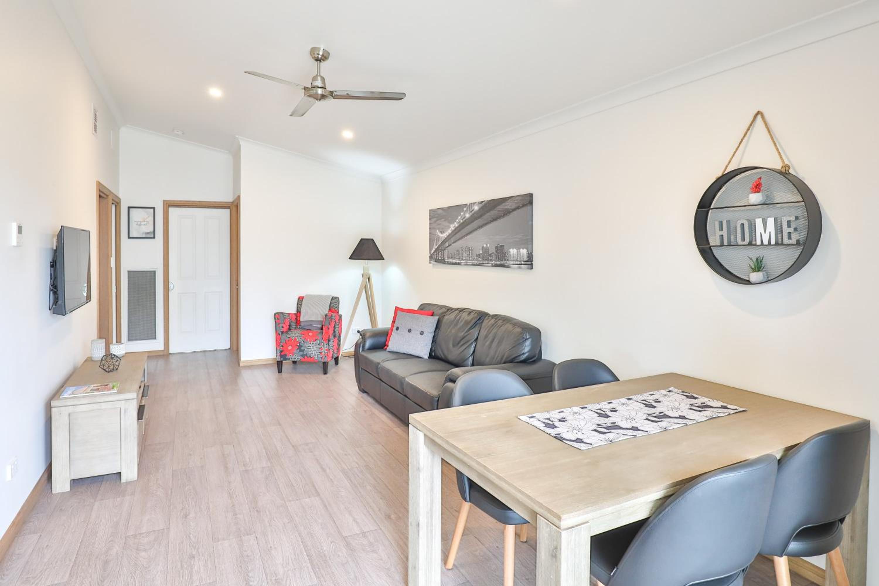 2 Bedroom Superior Poolview Villa 4 berth