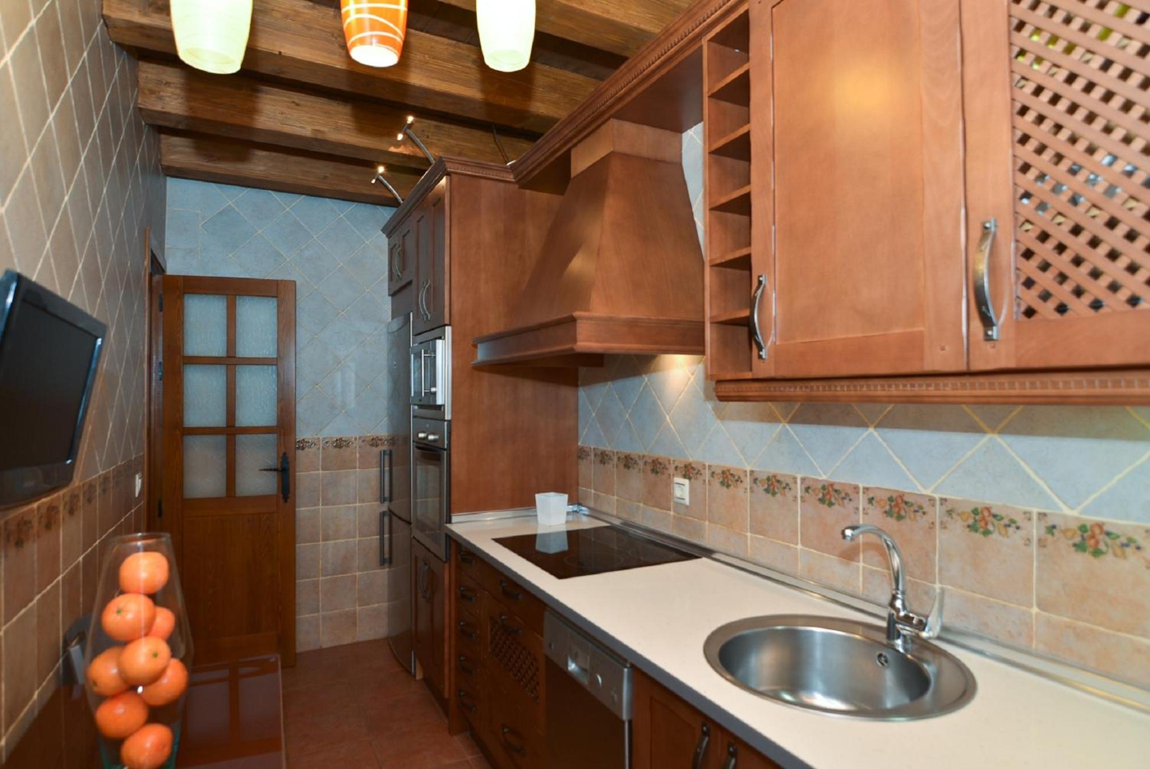 Deluxe Two-Bedroom Apartment - Photo 44