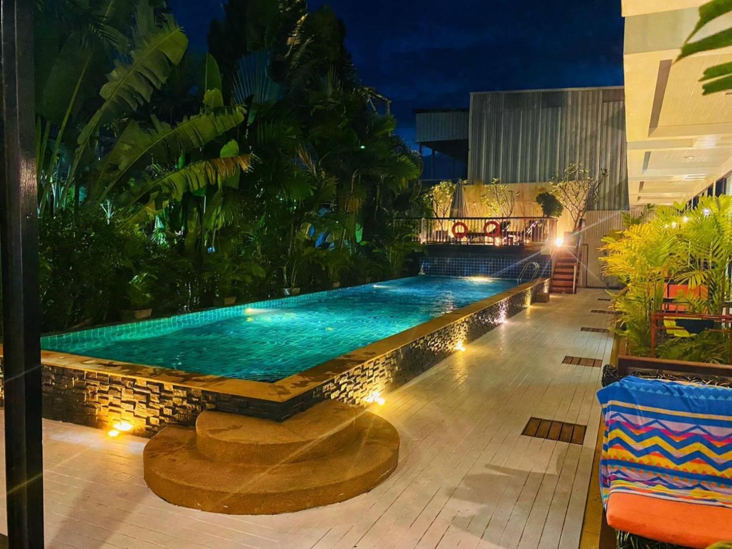 Deluxe Double or Twin Room with Pool Access - Photo 10