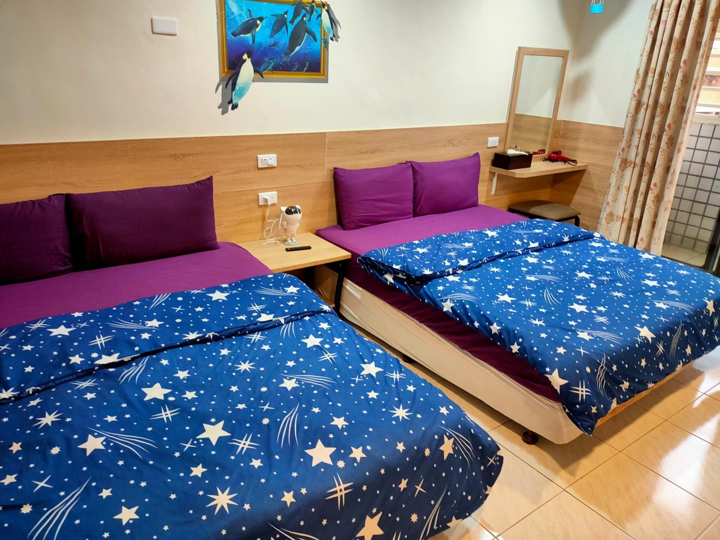 Twin Room with Mountain View photo 2