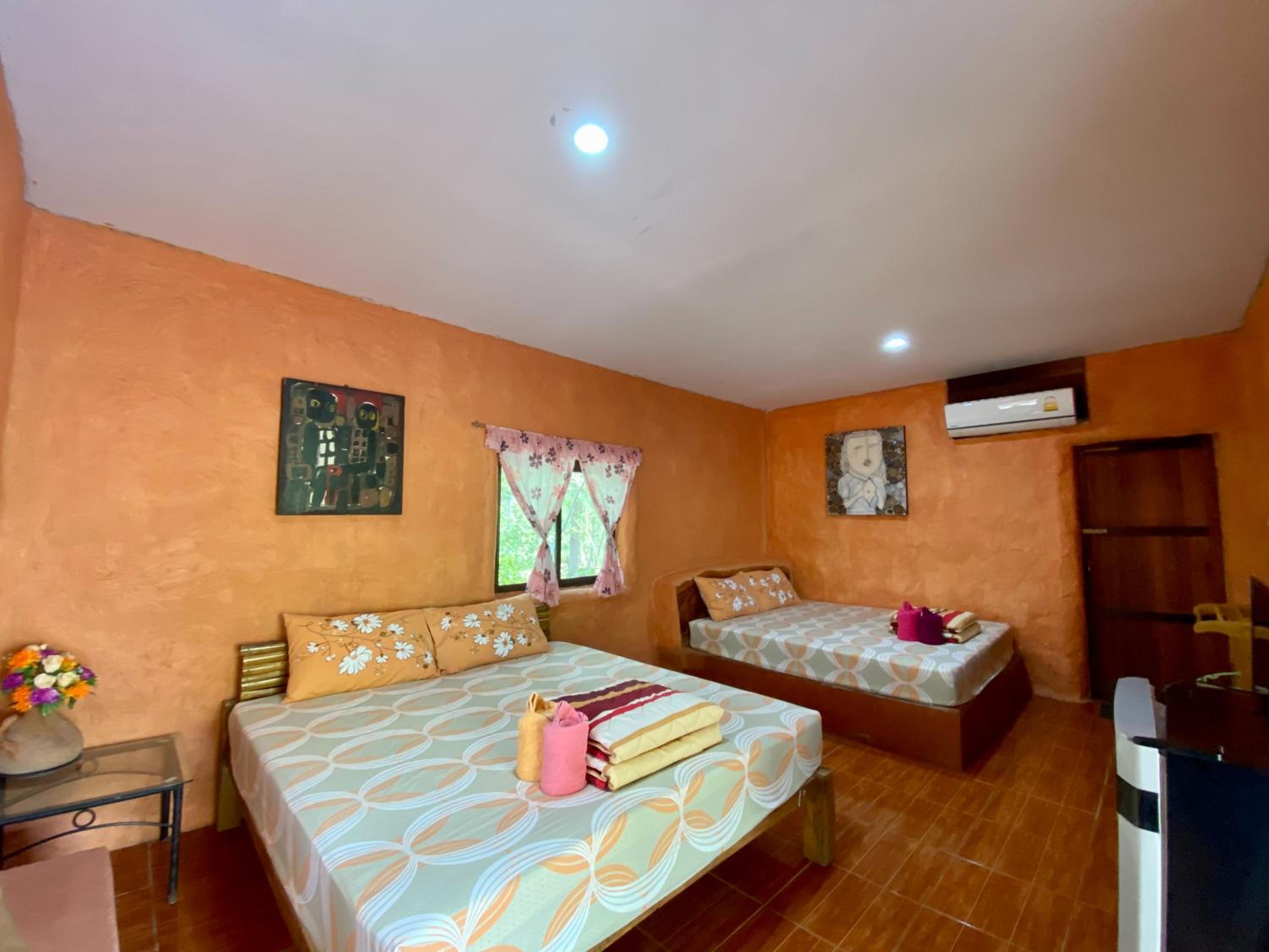 Deluxe Bungalow with Garden View