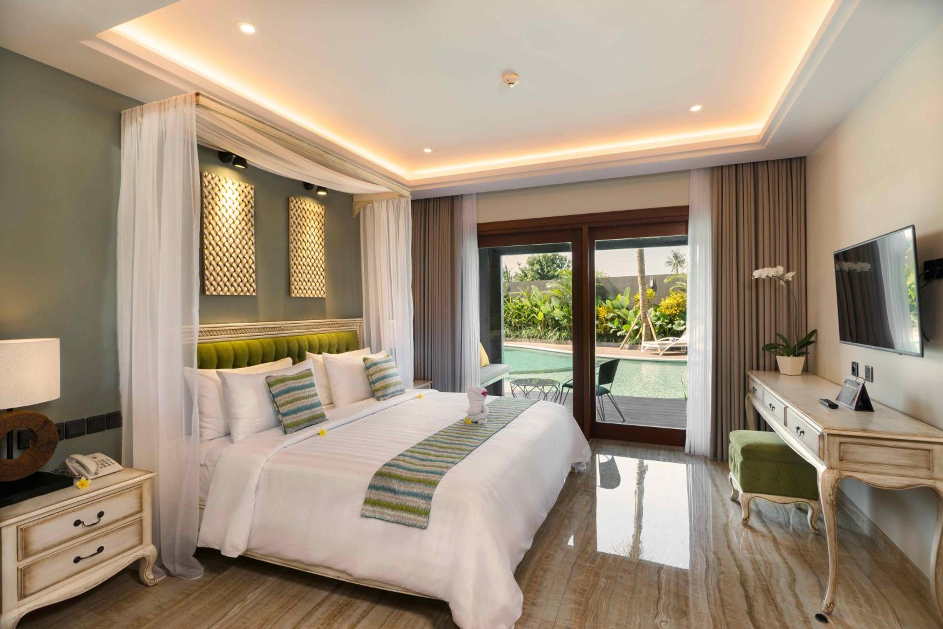 Suite with Lagoon Access photo 2