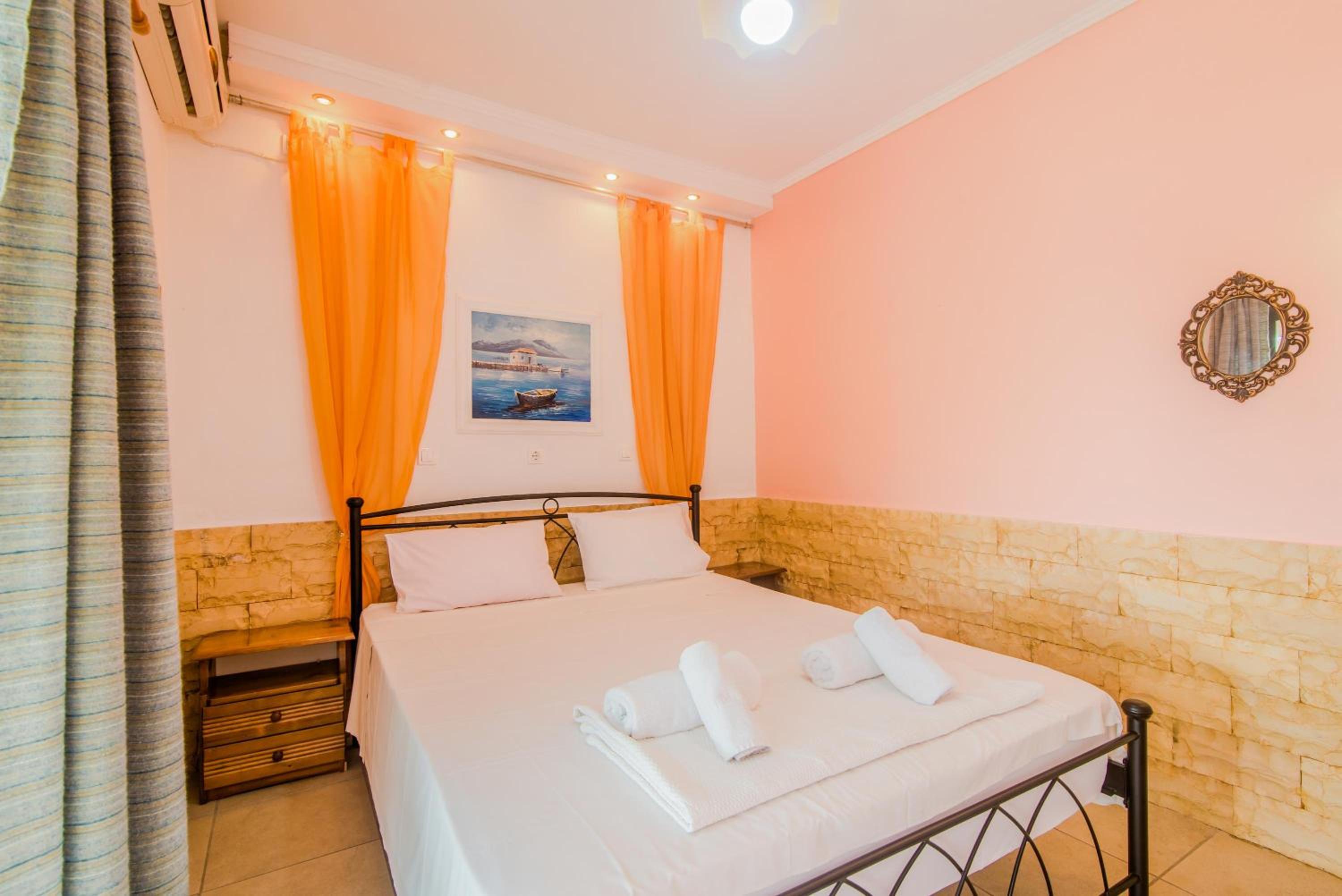 Two-Bedroom Deluxe Apartment with Ocean View photo 1