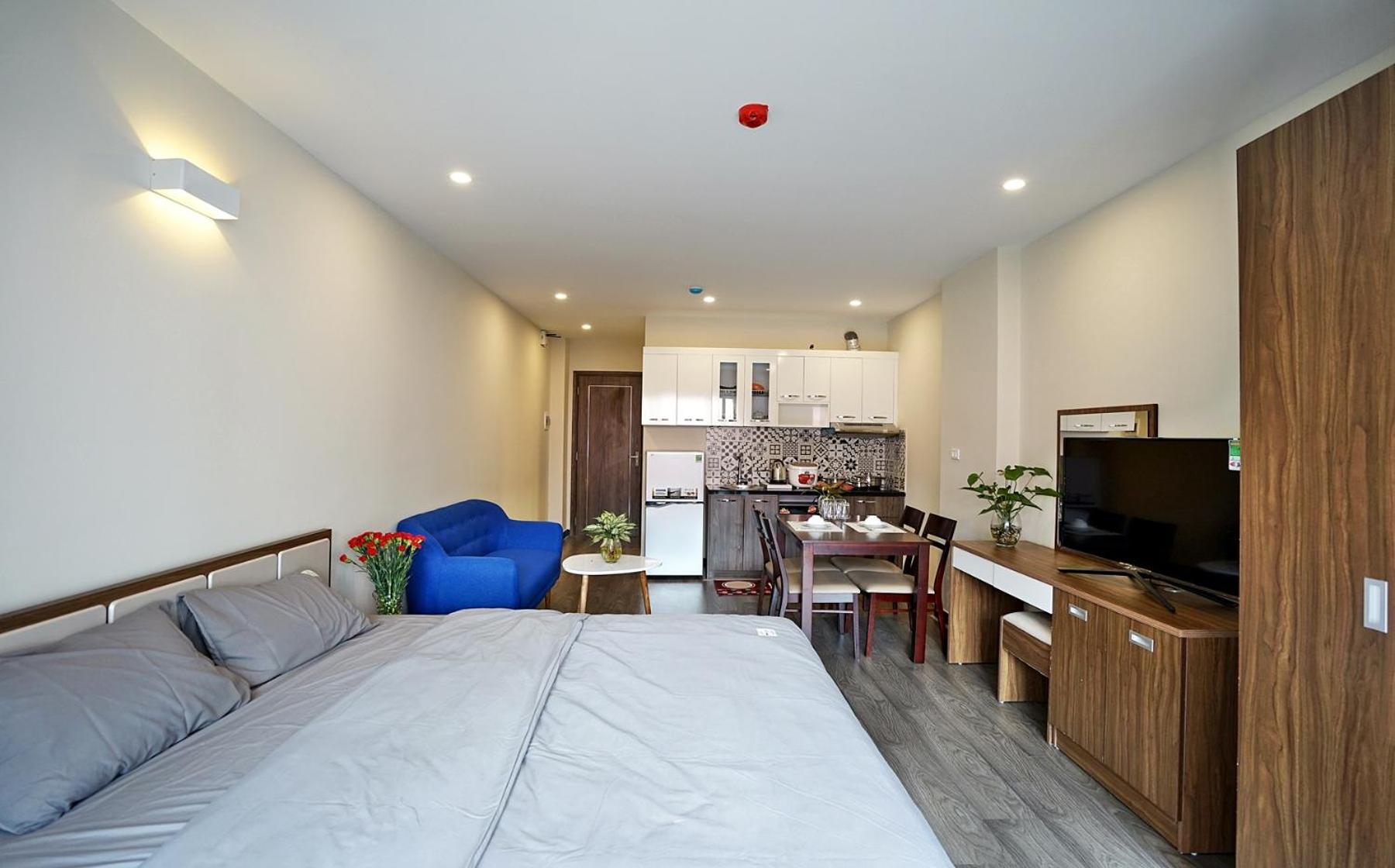 Studio Apartment