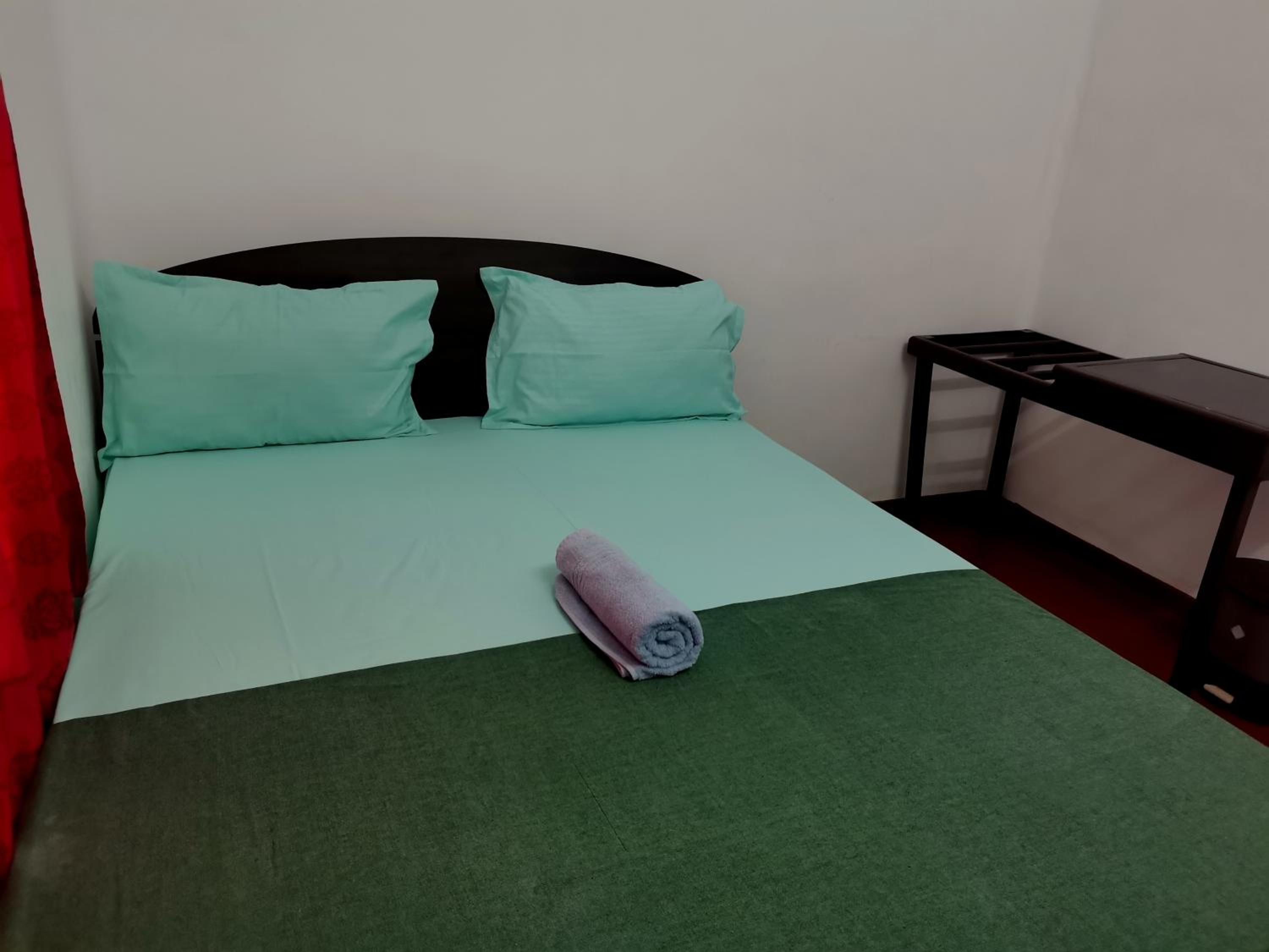 Double Room with Shared Bathroom photo 2